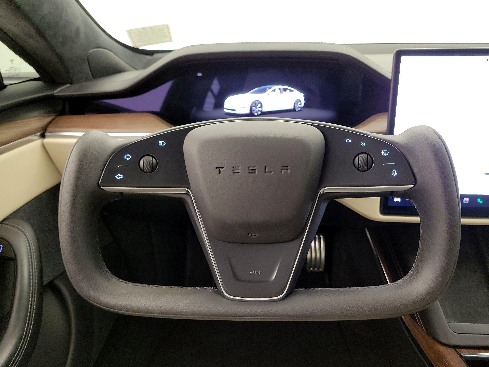 Thumbnail: 2022 Tesla Model S - 10