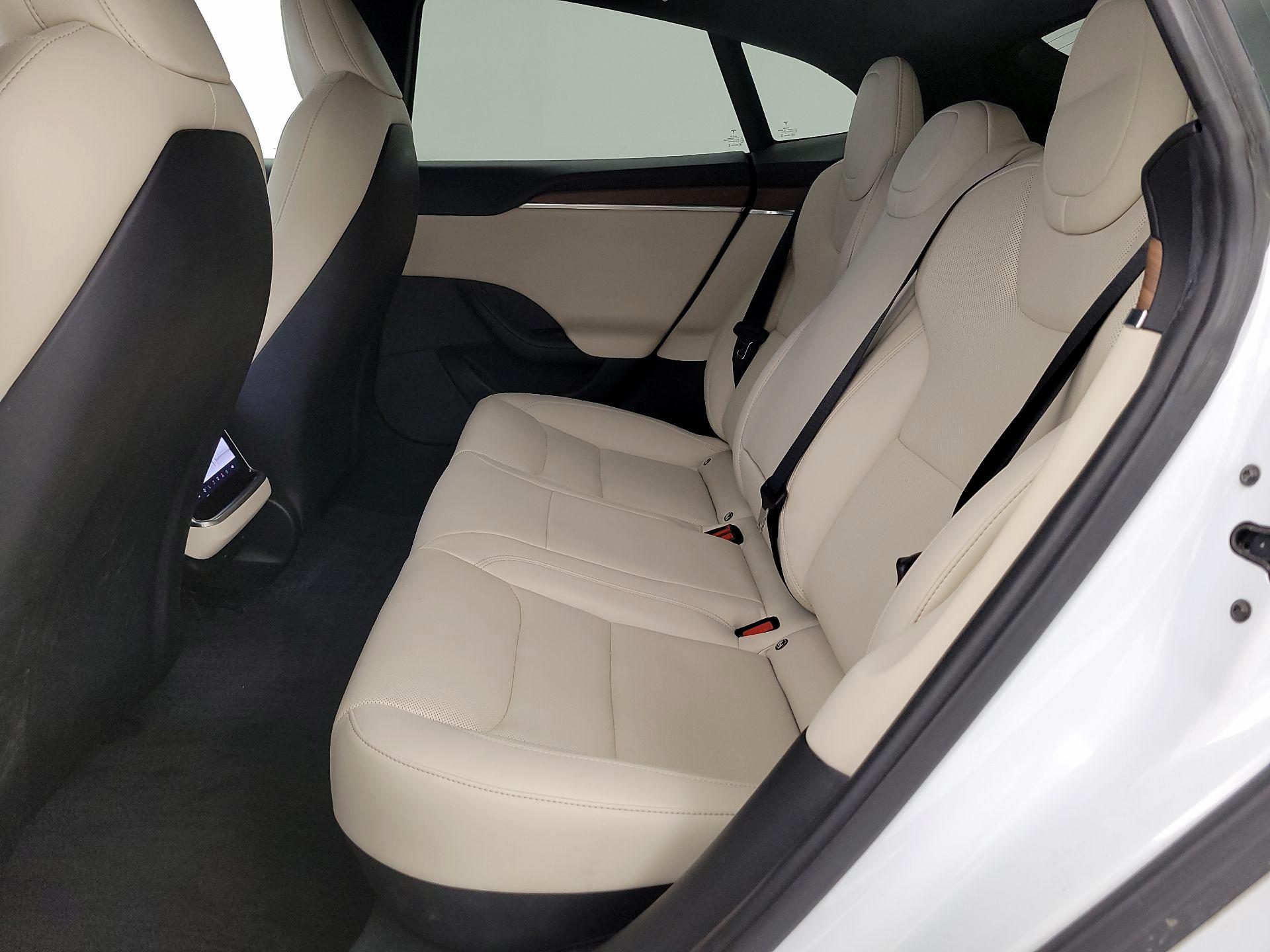 Thumbnail: 2022 Tesla Model S - 19