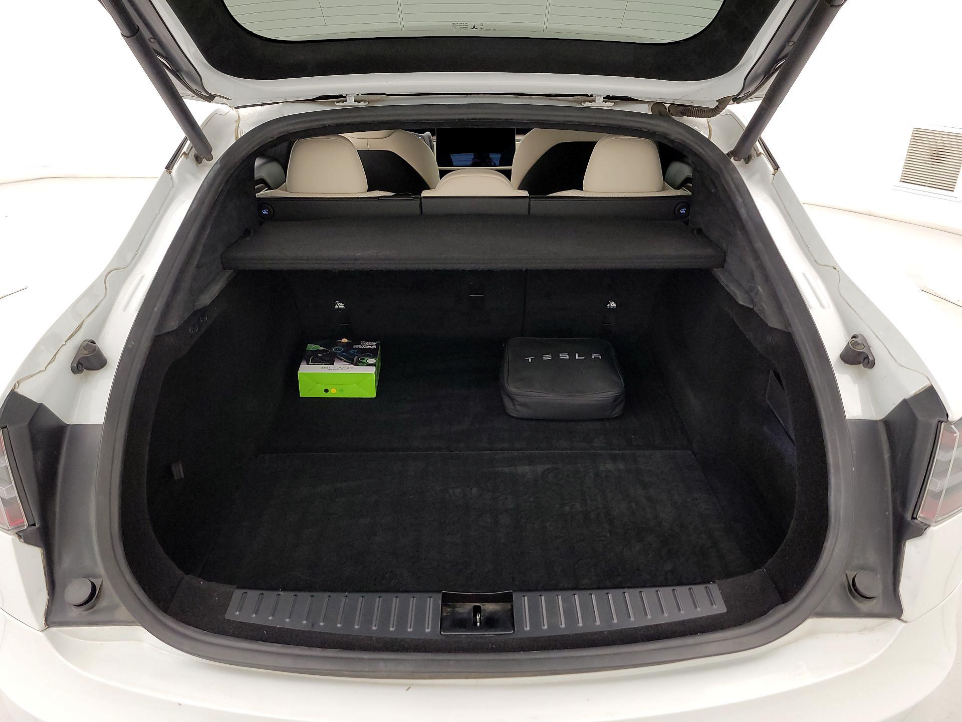 Thumbnail: 2022 Tesla Model S - 20