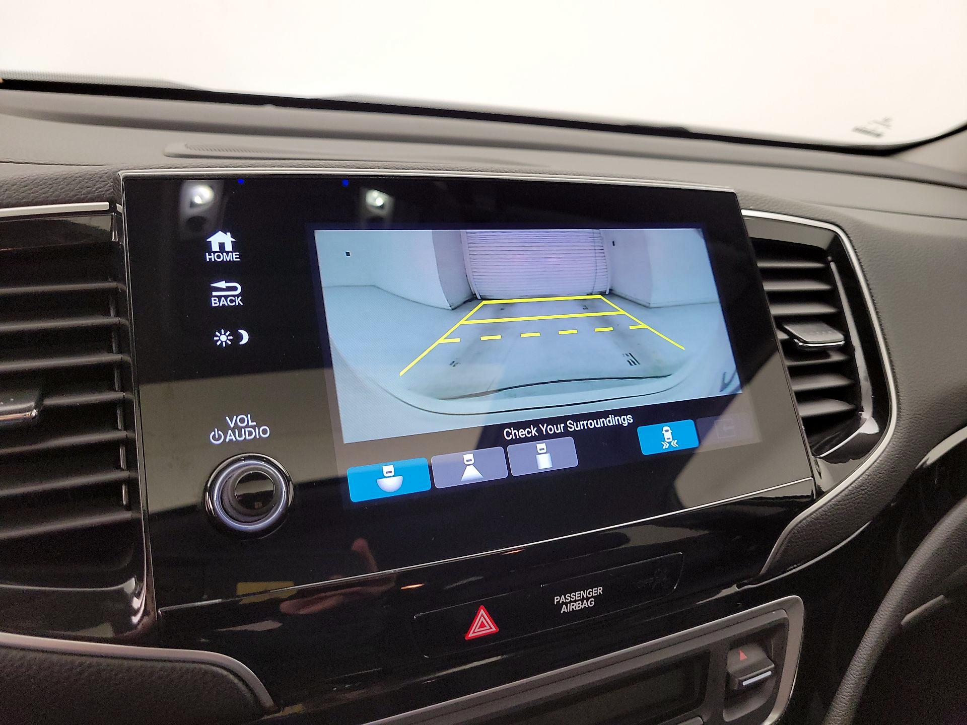 Thumbnail: 2019 Honda Pilot - 15