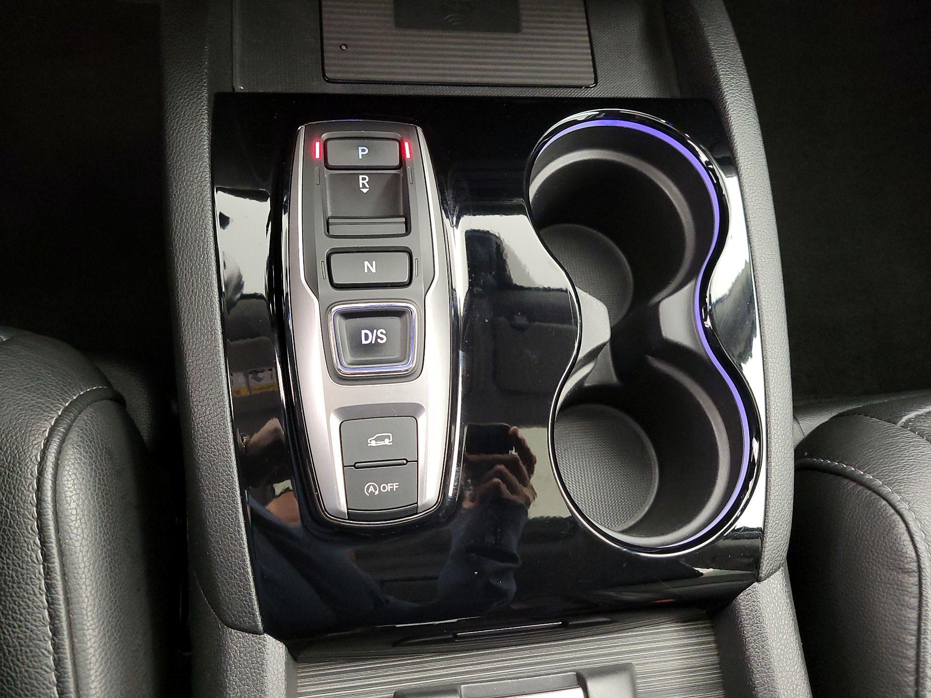 Thumbnail: 2019 Honda Pilot - 18