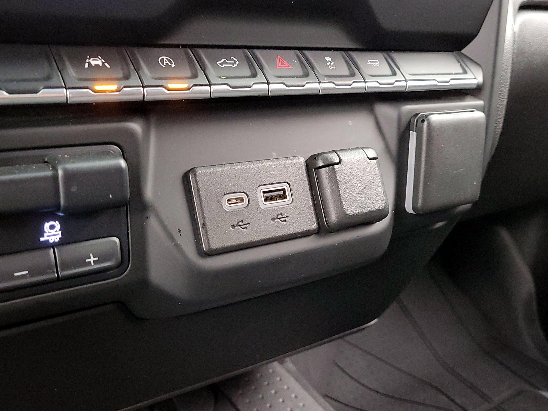 Thumbnail: 2023 Chevrolet Silverado 1500 - 18