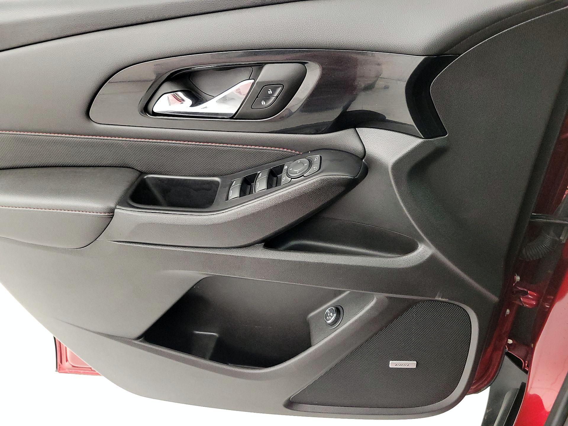 Thumbnail: 2023 Chevrolet Traverse - 12