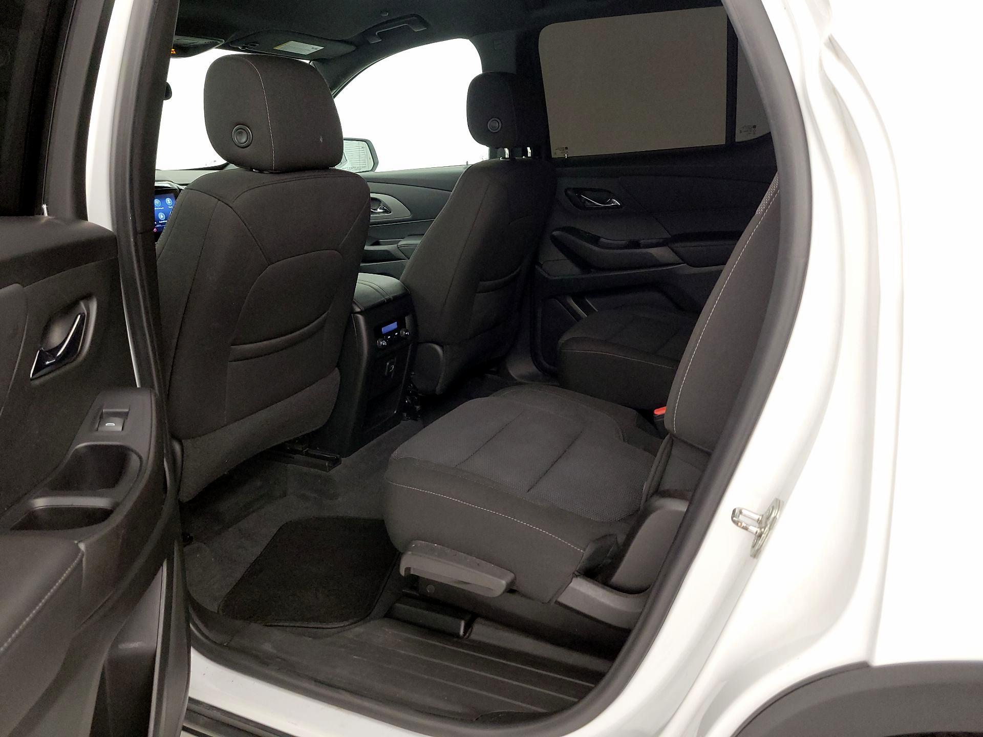 Thumbnail: 2022 Chevrolet Traverse - 19