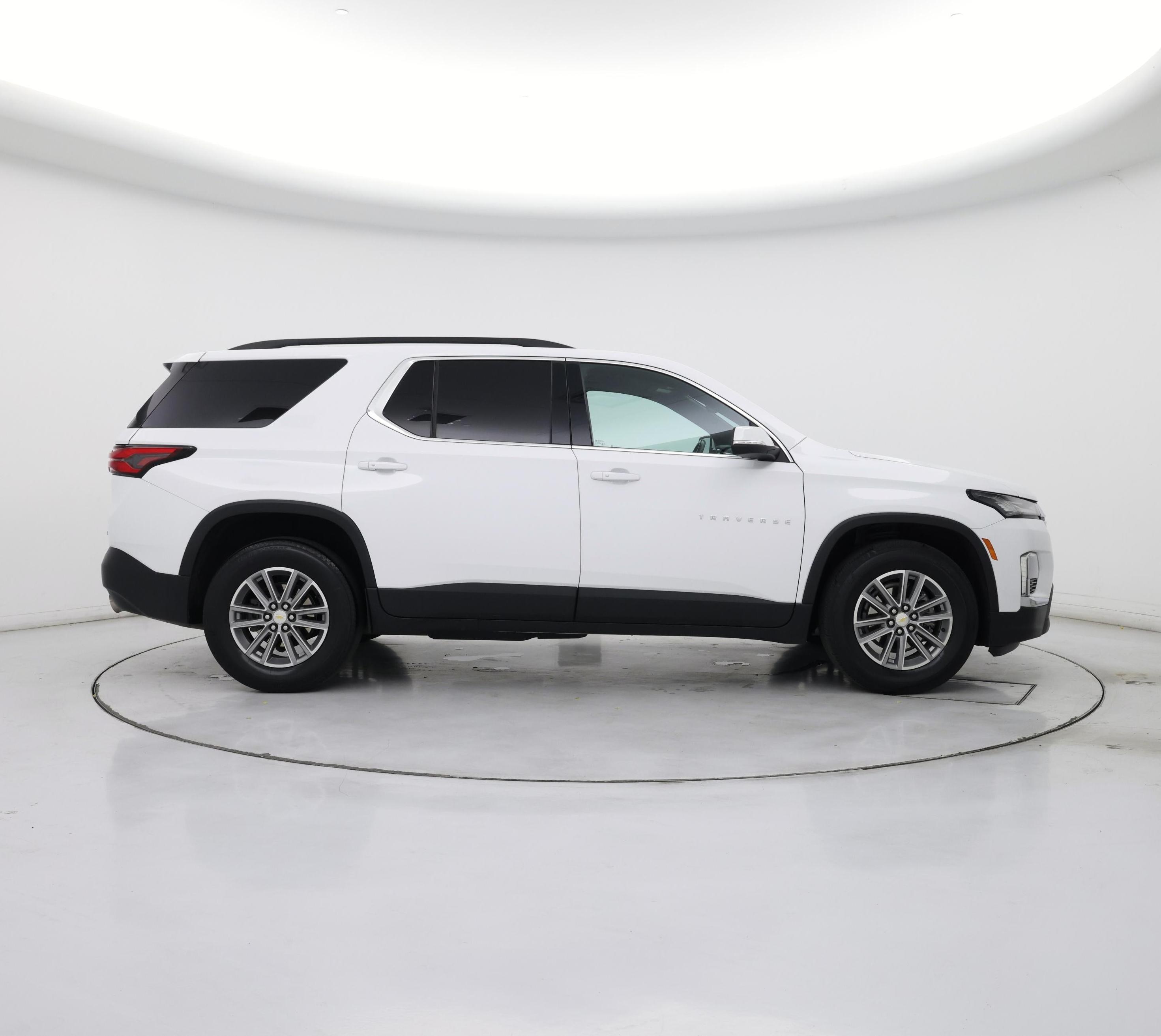 Thumbnail: 2022 Chevrolet Traverse - 7