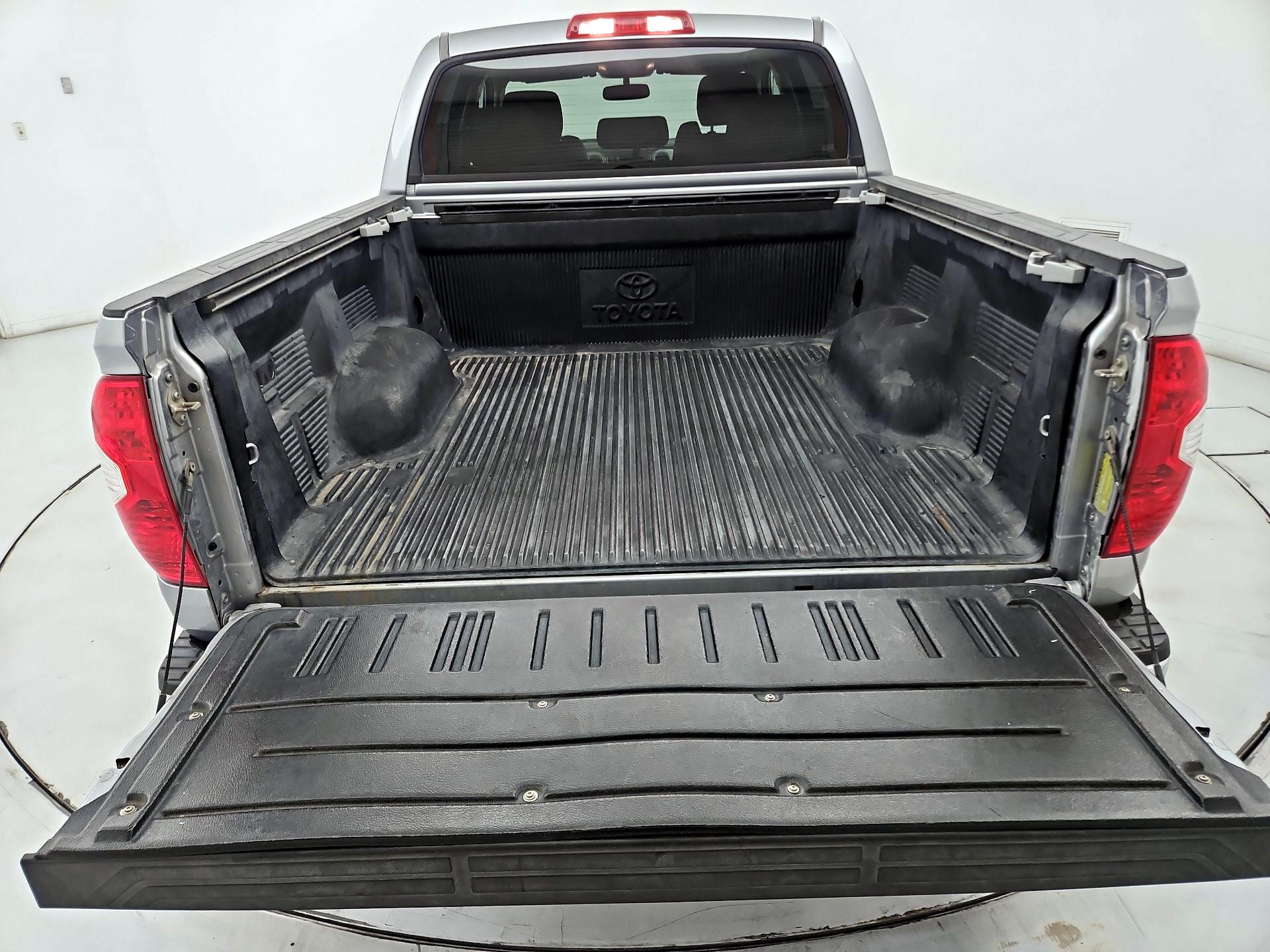 Thumbnail: 2014 Toyota Tundra - 20