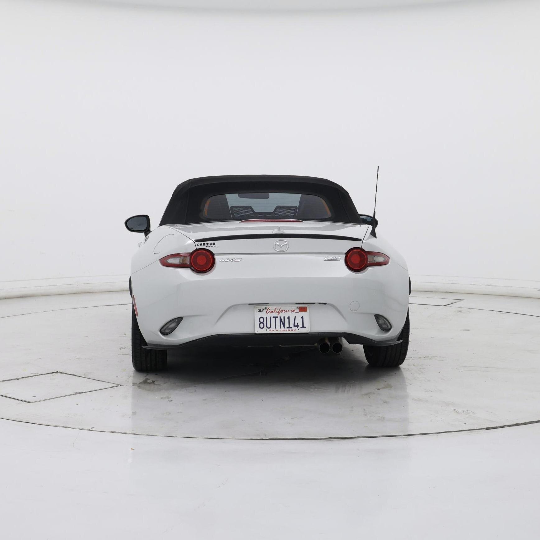 Thumbnail: 2016 Mazda MX-5 Miata - 6