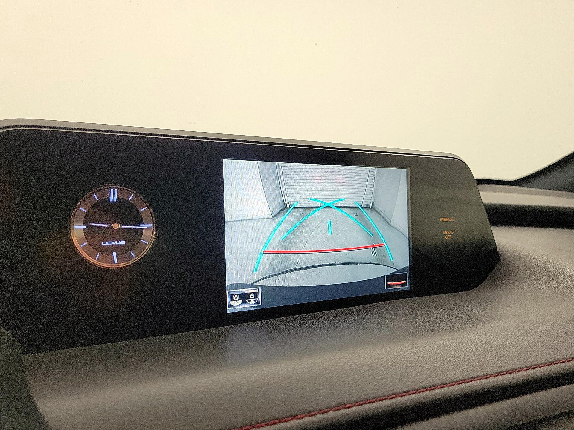 Thumbnail: 2020 Lexus UX - 14