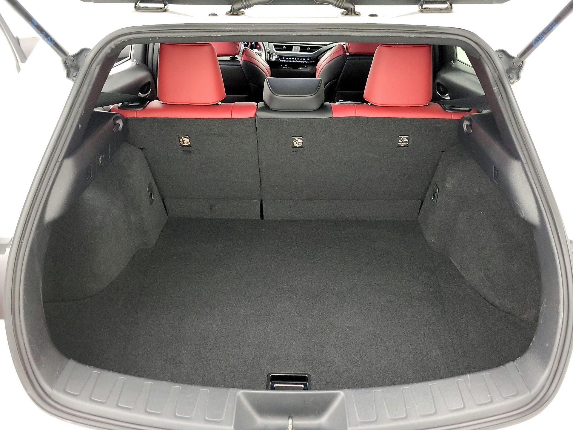 Thumbnail: 2020 Lexus UX - 20