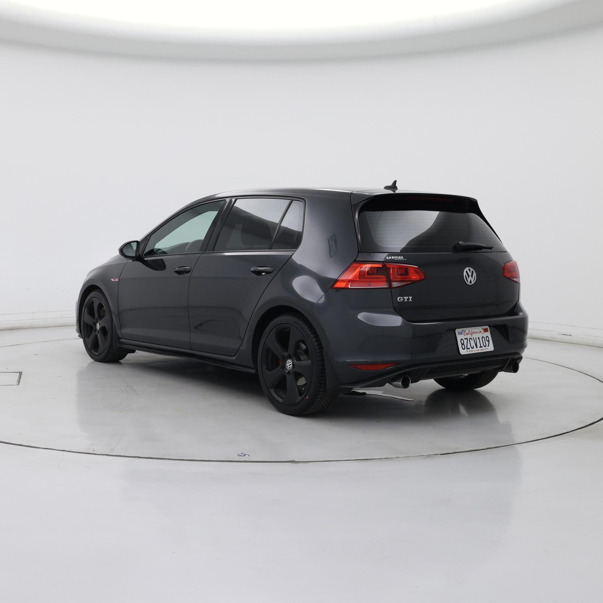 Thumbnail: 2016 Volkswagen Golf - 2