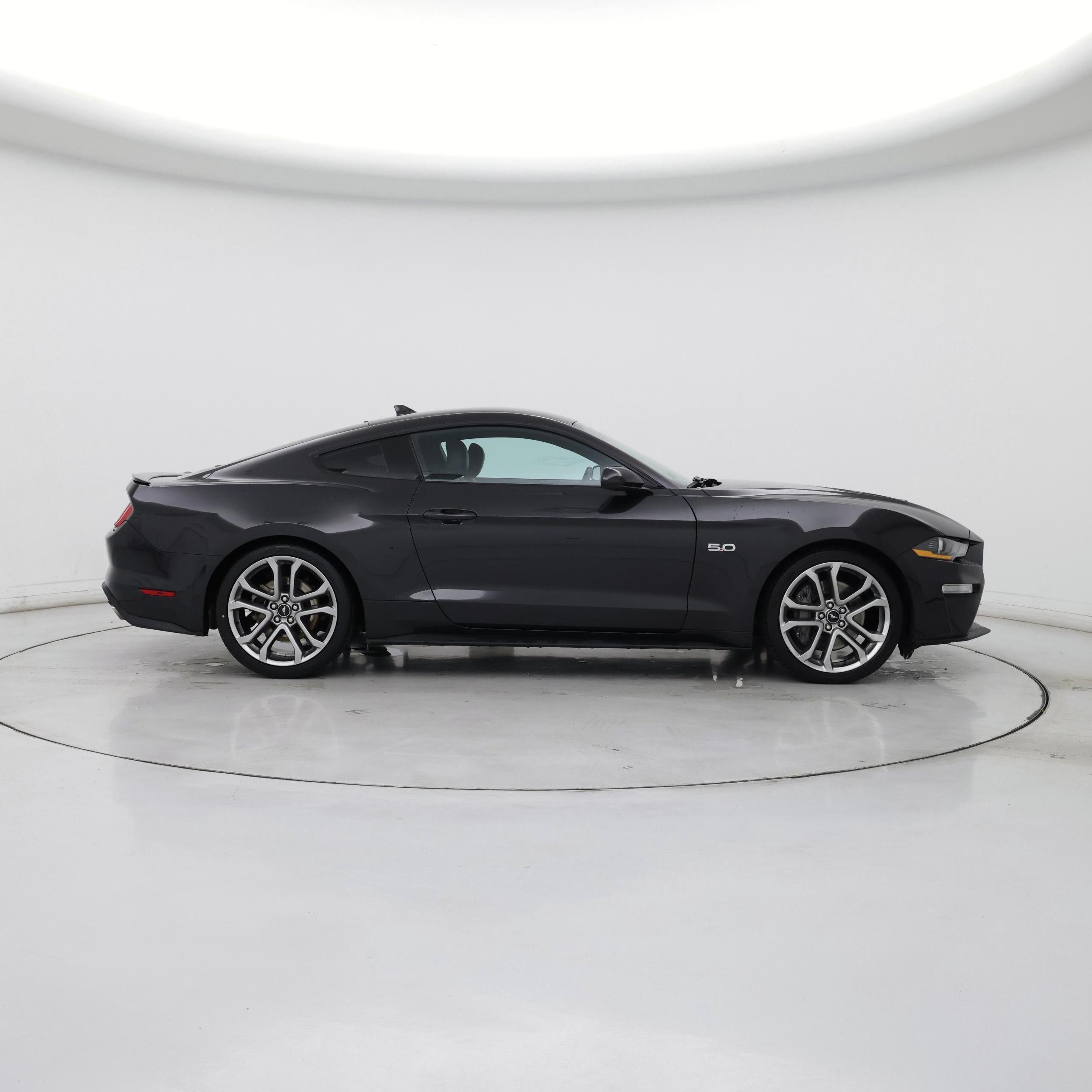 Thumbnail: 2022 Ford Mustang - 7