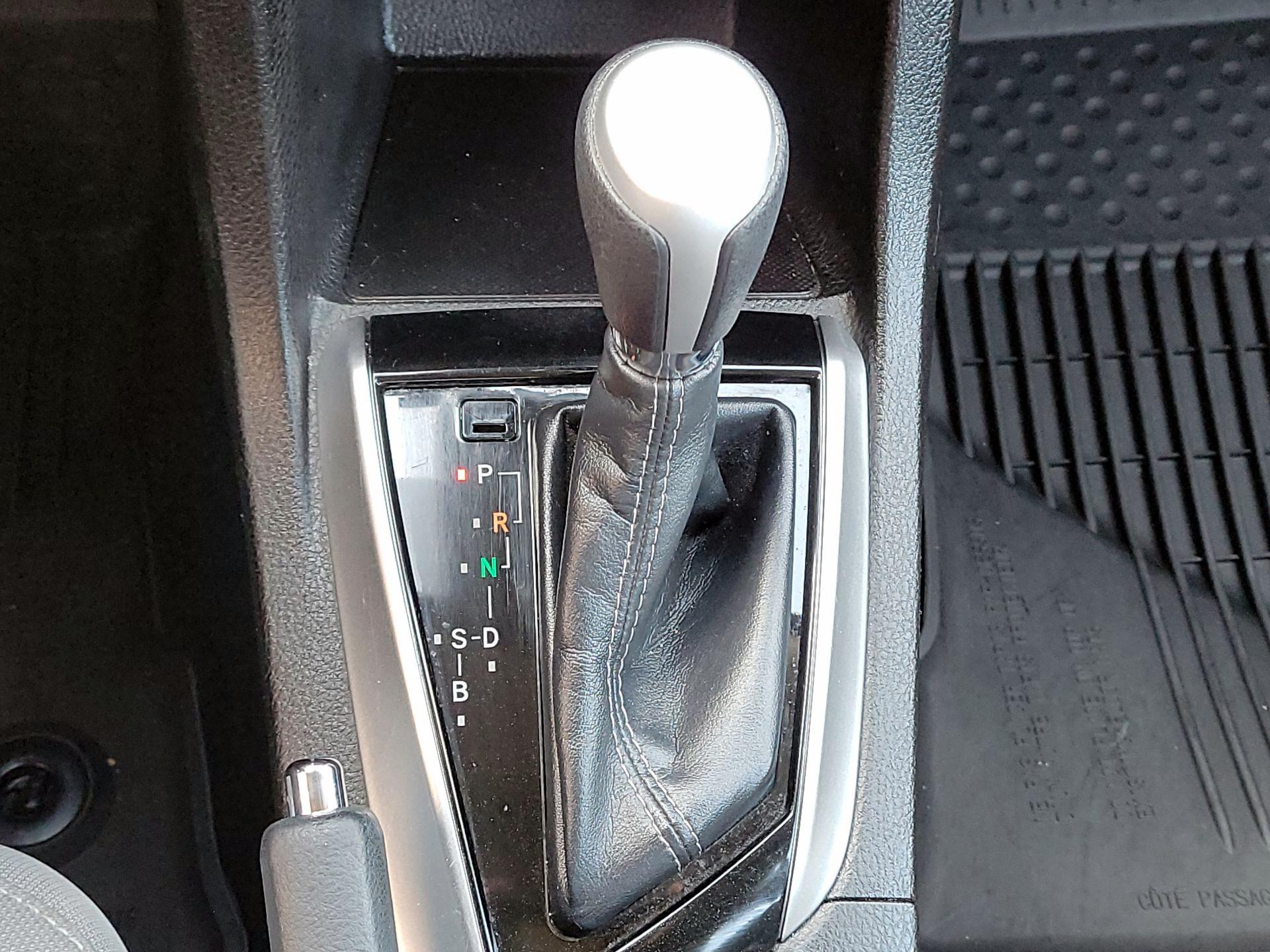 Thumbnail: 2019 Toyota Corolla - 17