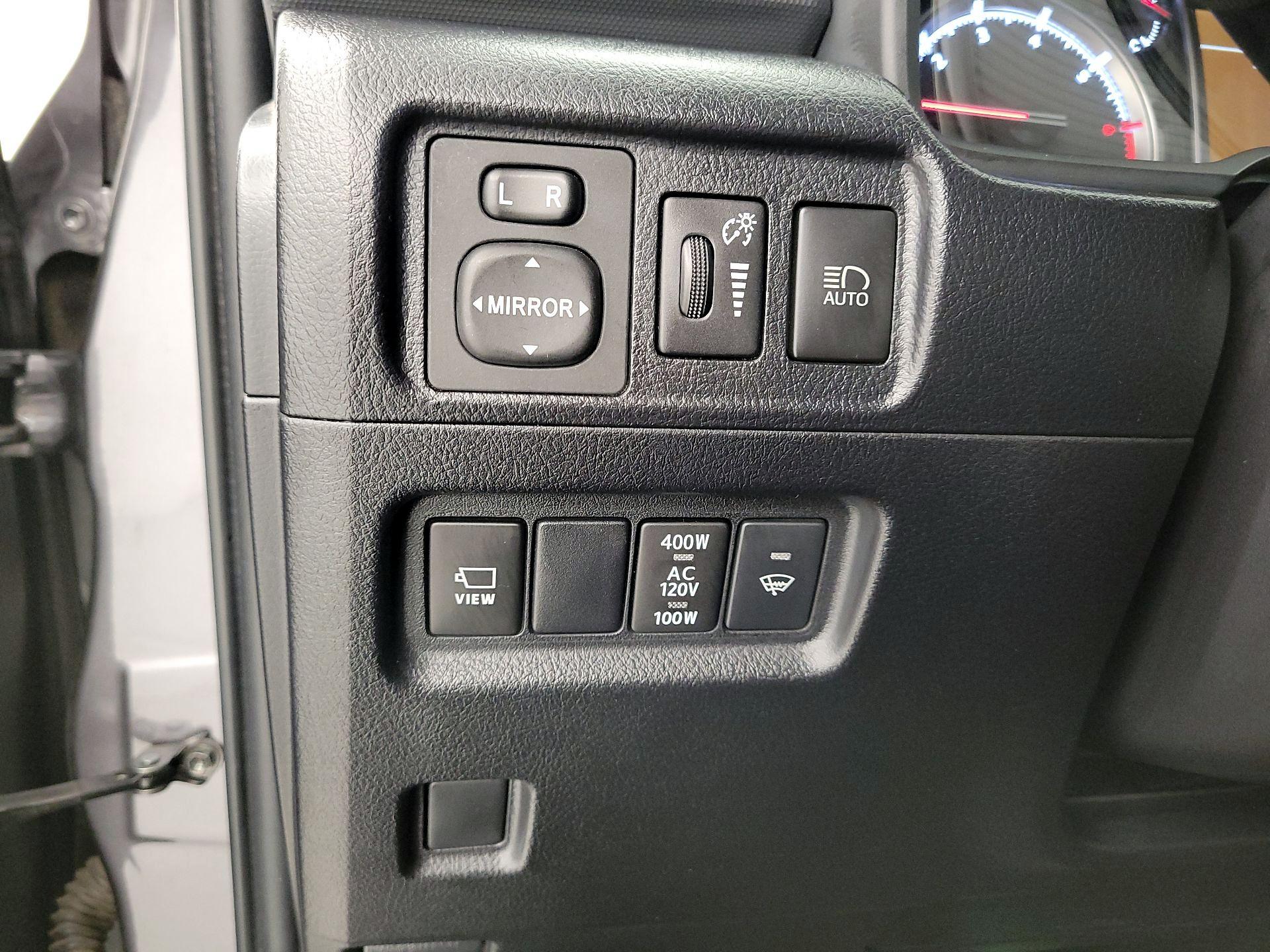 Thumbnail: 2022 Toyota 4Runner - 13