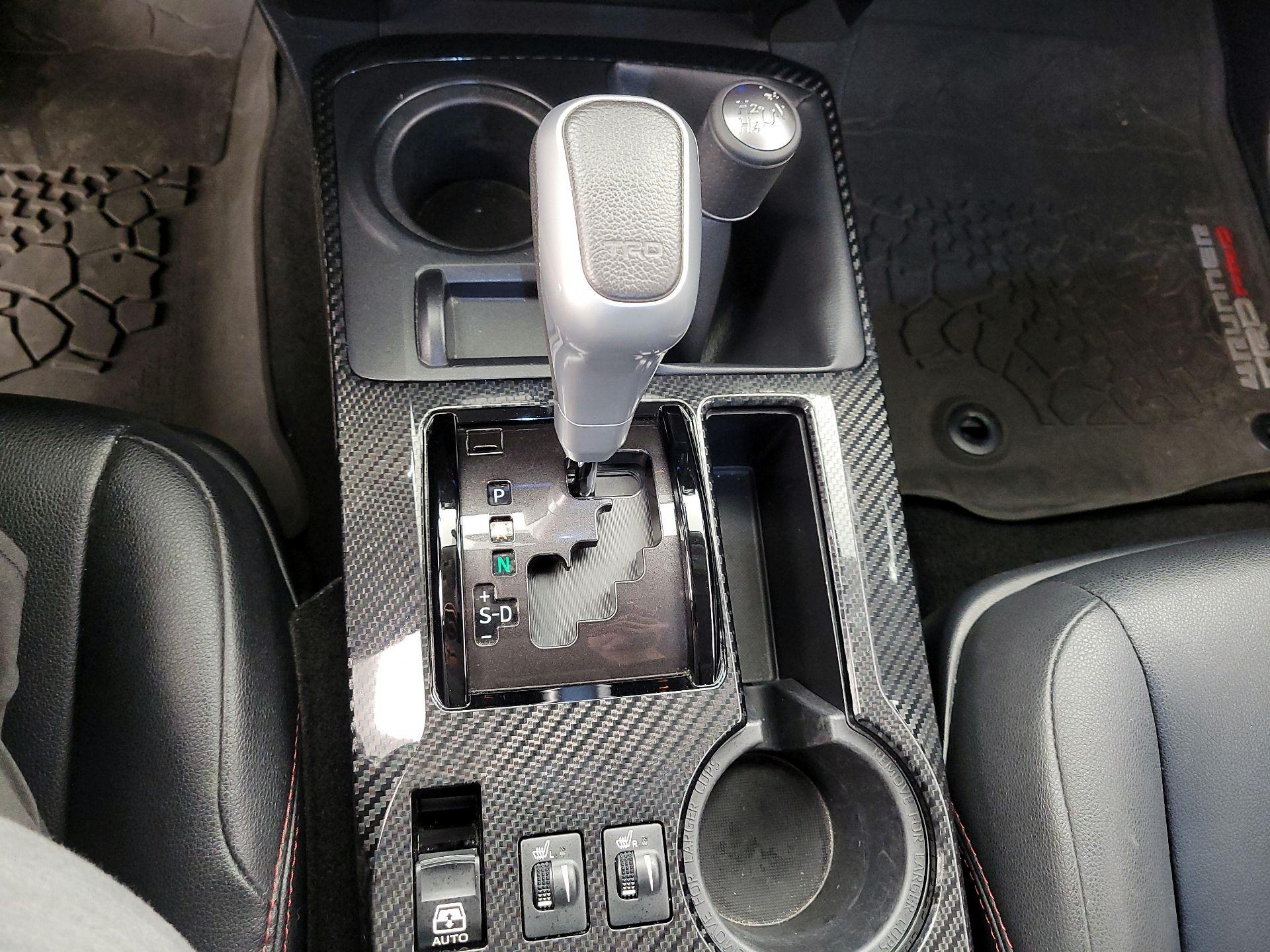 Thumbnail: 2022 Toyota 4Runner - 18