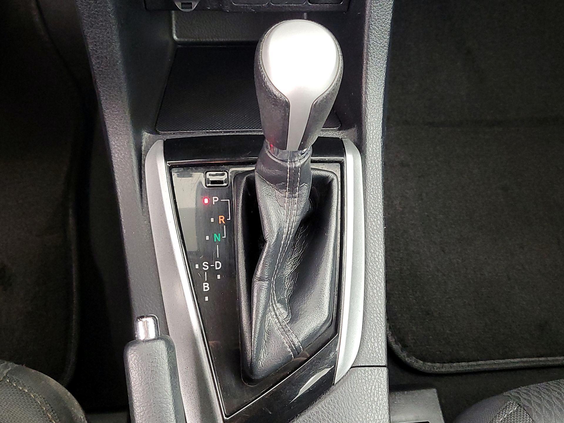 Thumbnail: 2018 Toyota Corolla - 17