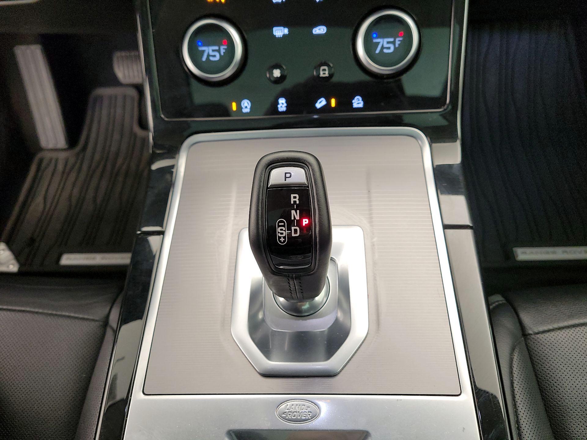 Thumbnail: 2020 Land Rover Range Rover Evoque - 18