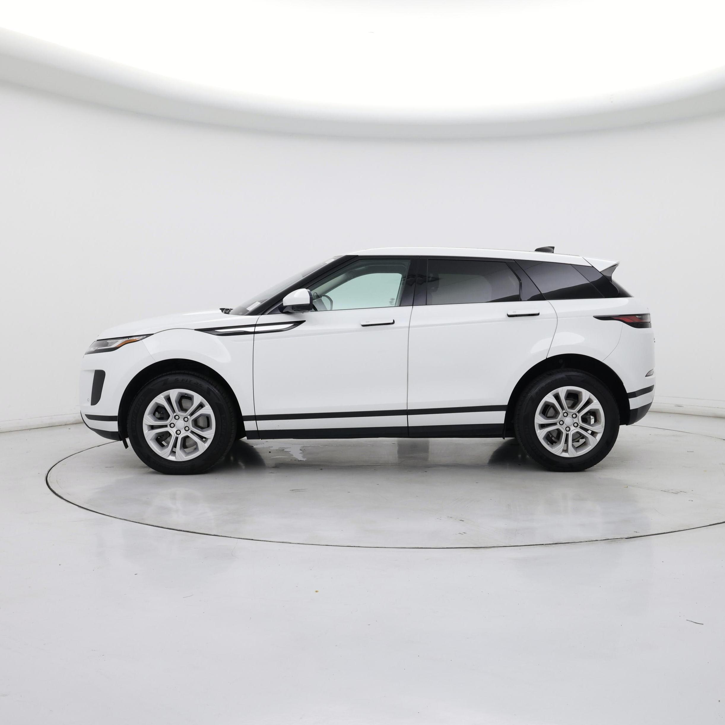 Thumbnail: 2020 Land Rover Range Rover Evoque - 3