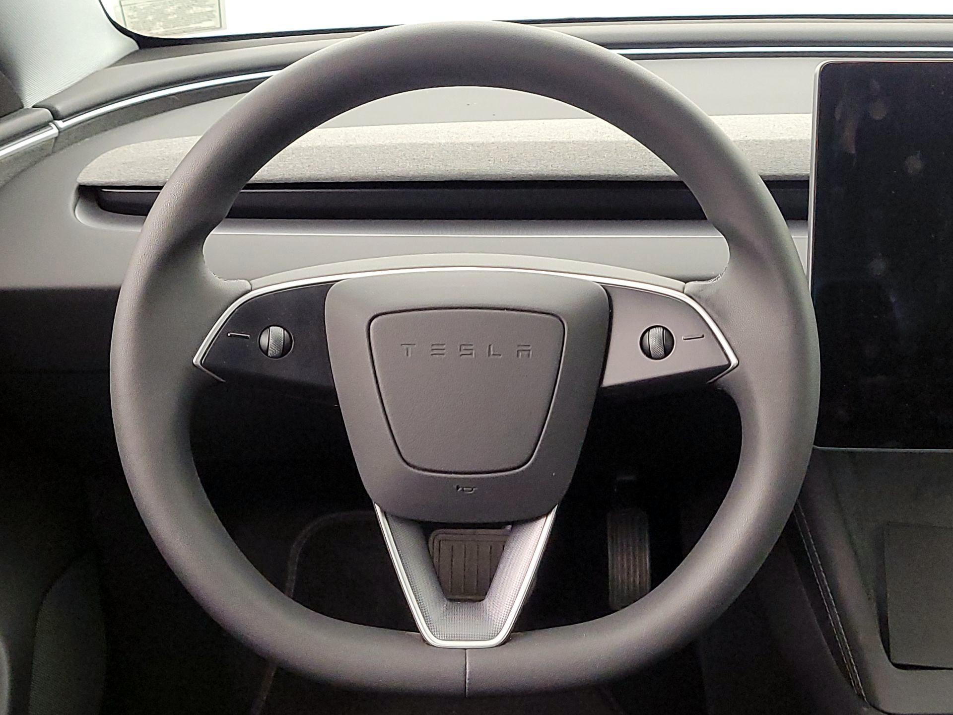 Thumbnail: 2025 Tesla Model 3 - 10