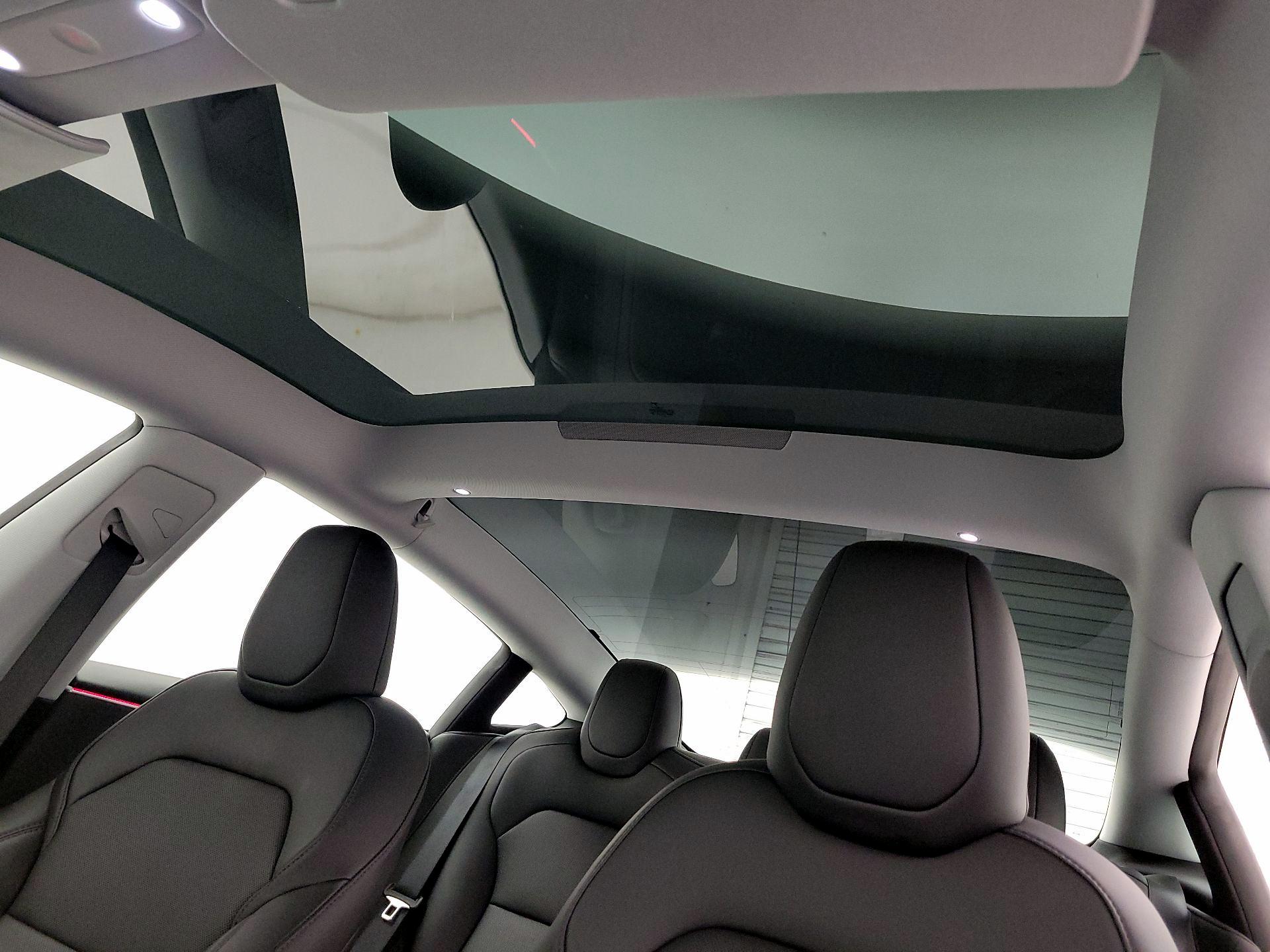 Thumbnail: 2025 Tesla Model 3 - 18