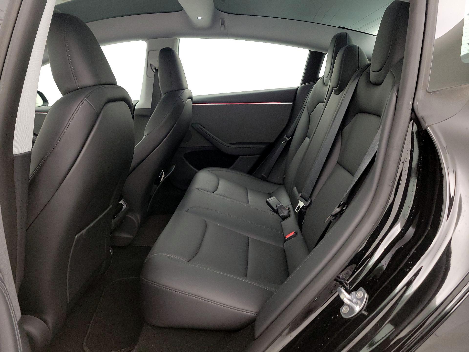 Thumbnail: 2025 Tesla Model 3 - 19