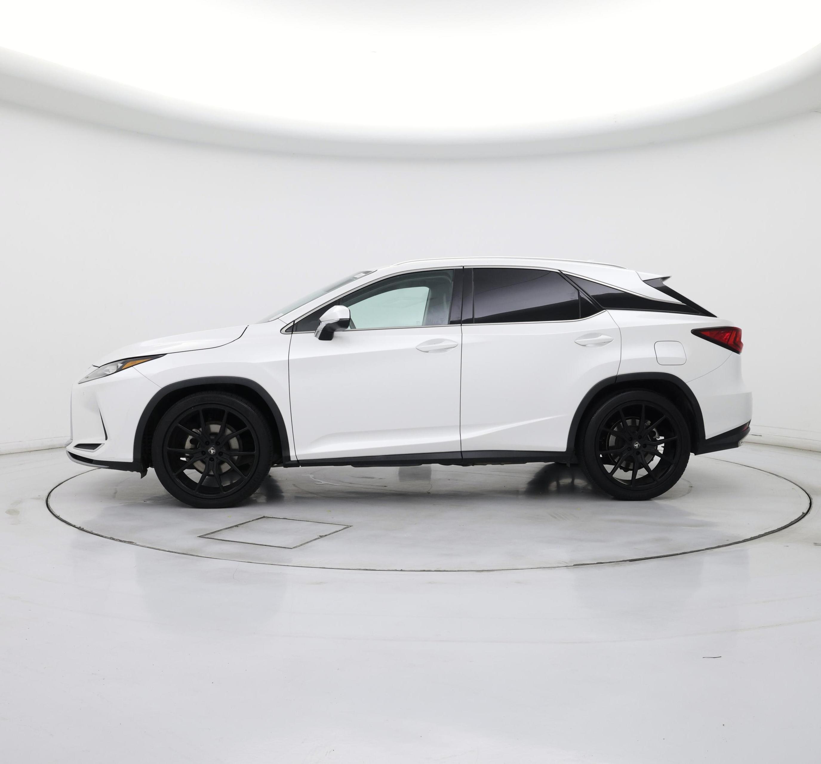 Thumbnail: 2020 Lexus RX - 3