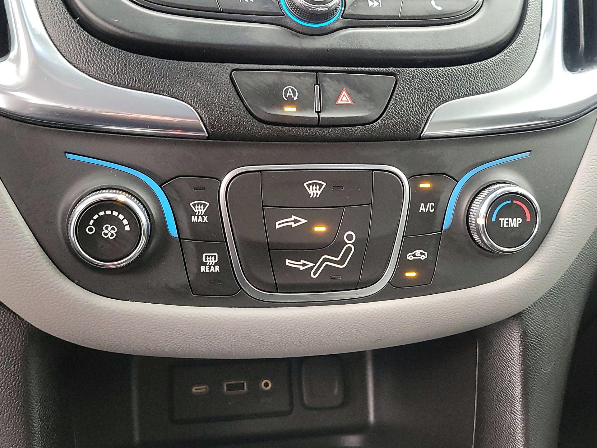 Thumbnail: 2024 Chevrolet Equinox - 16