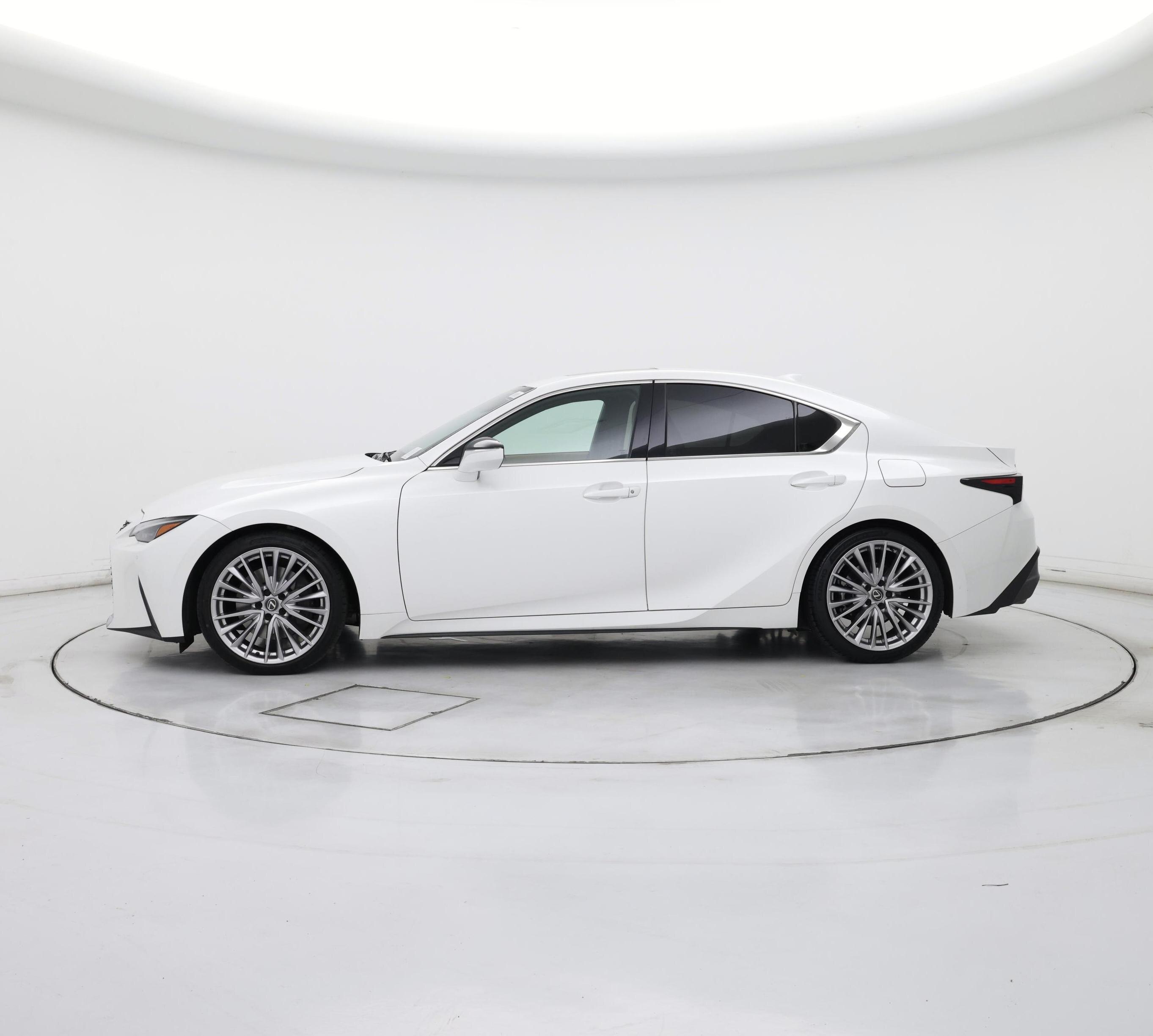 Thumbnail: 2023 Lexus IS - 3