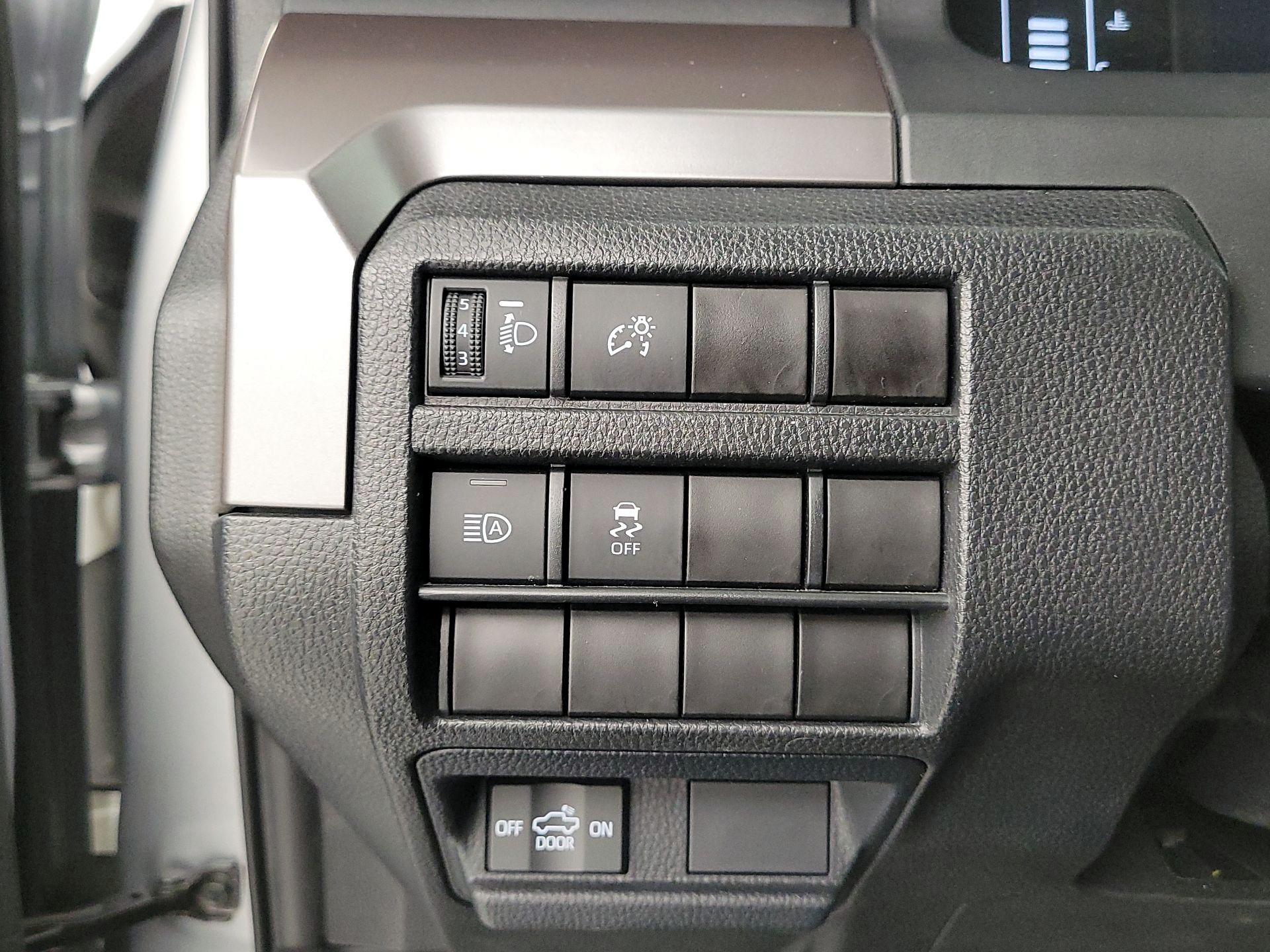 Thumbnail: 2024 Toyota Tacoma - 13