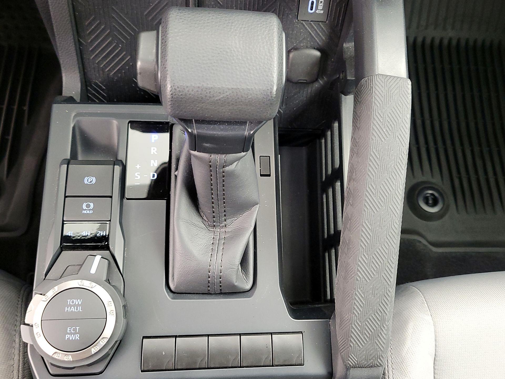 Thumbnail: 2024 Toyota Tacoma - 17