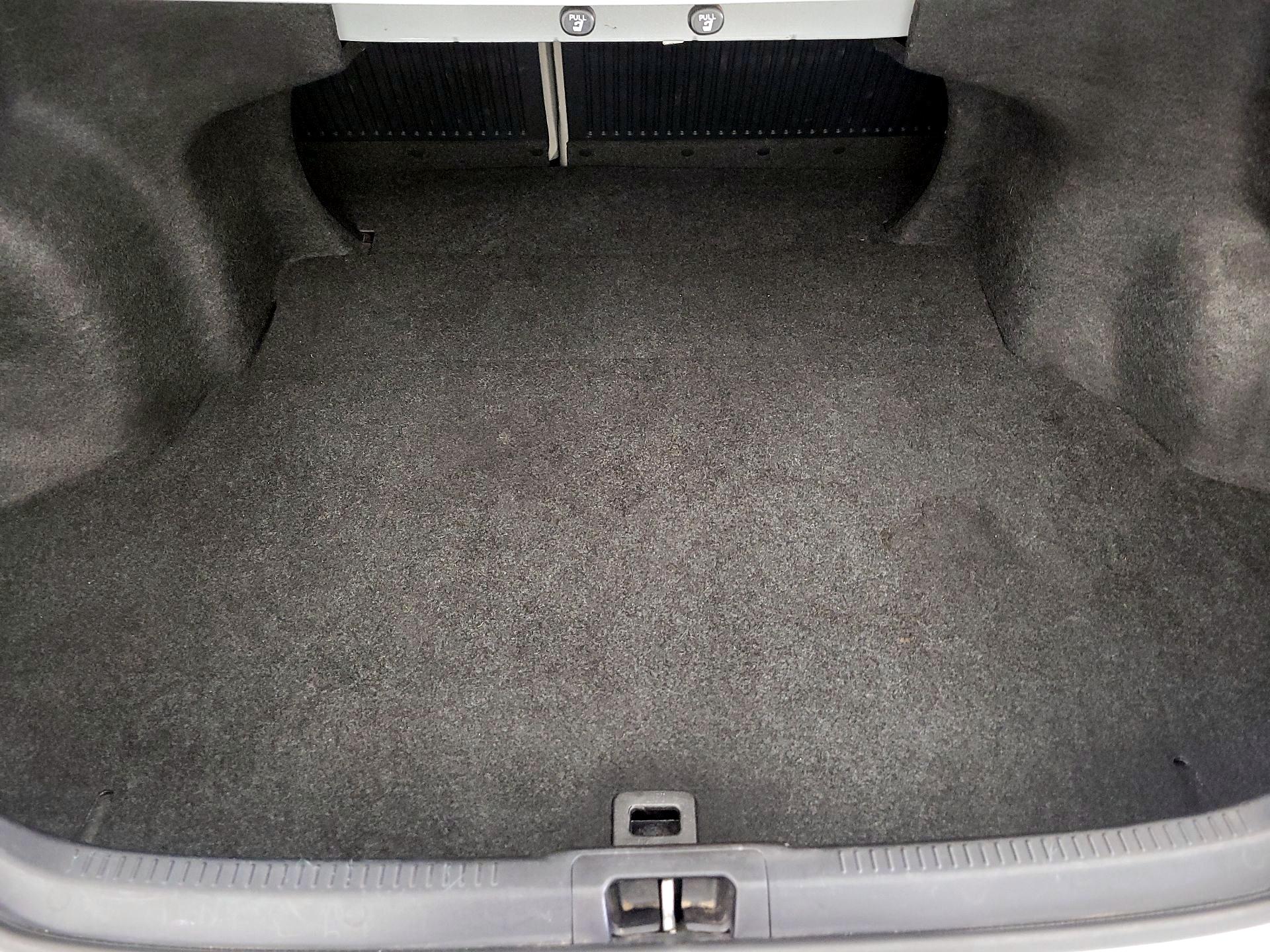 Thumbnail: 2015 Toyota Camry - 19
