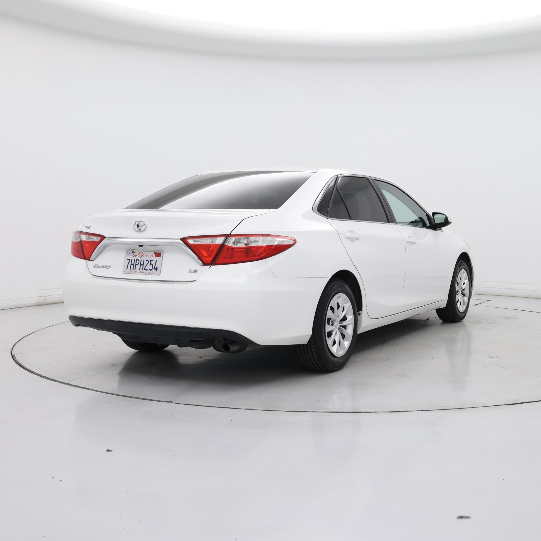 Thumbnail: 2015 Toyota Camry - 8