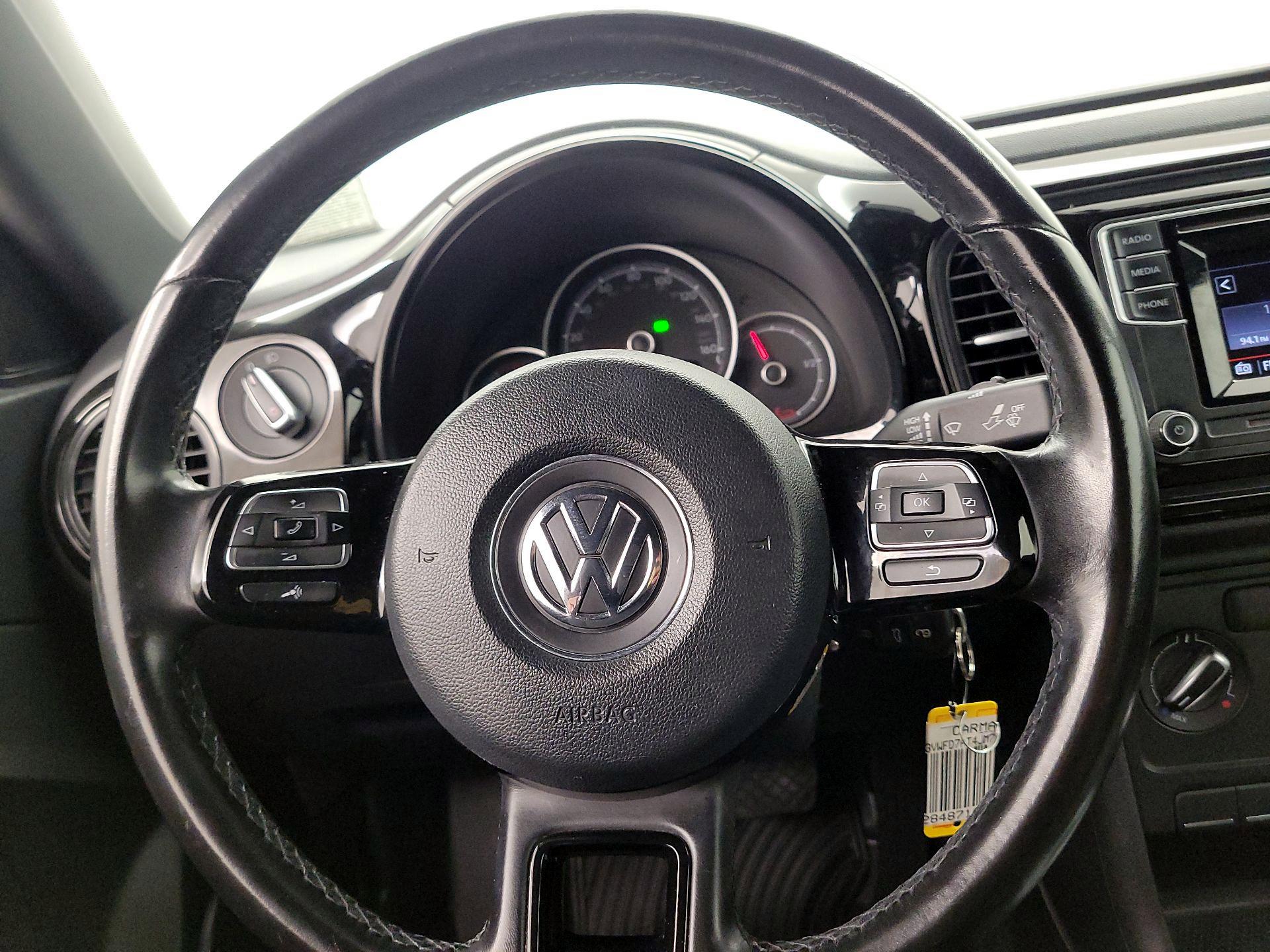 Thumbnail: 2018 Volkswagen Beetle - 10