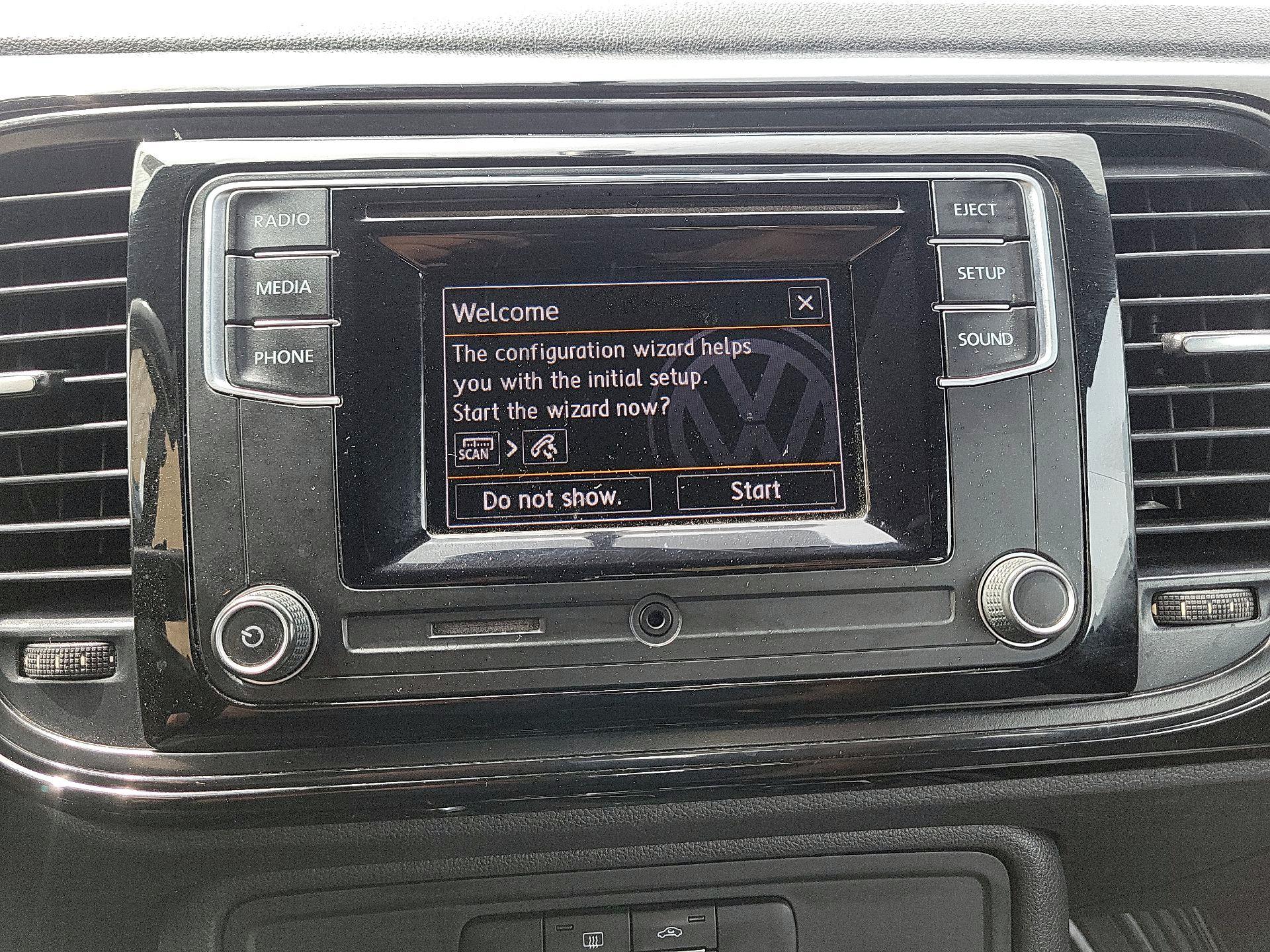 Thumbnail: 2018 Volkswagen Beetle - 15