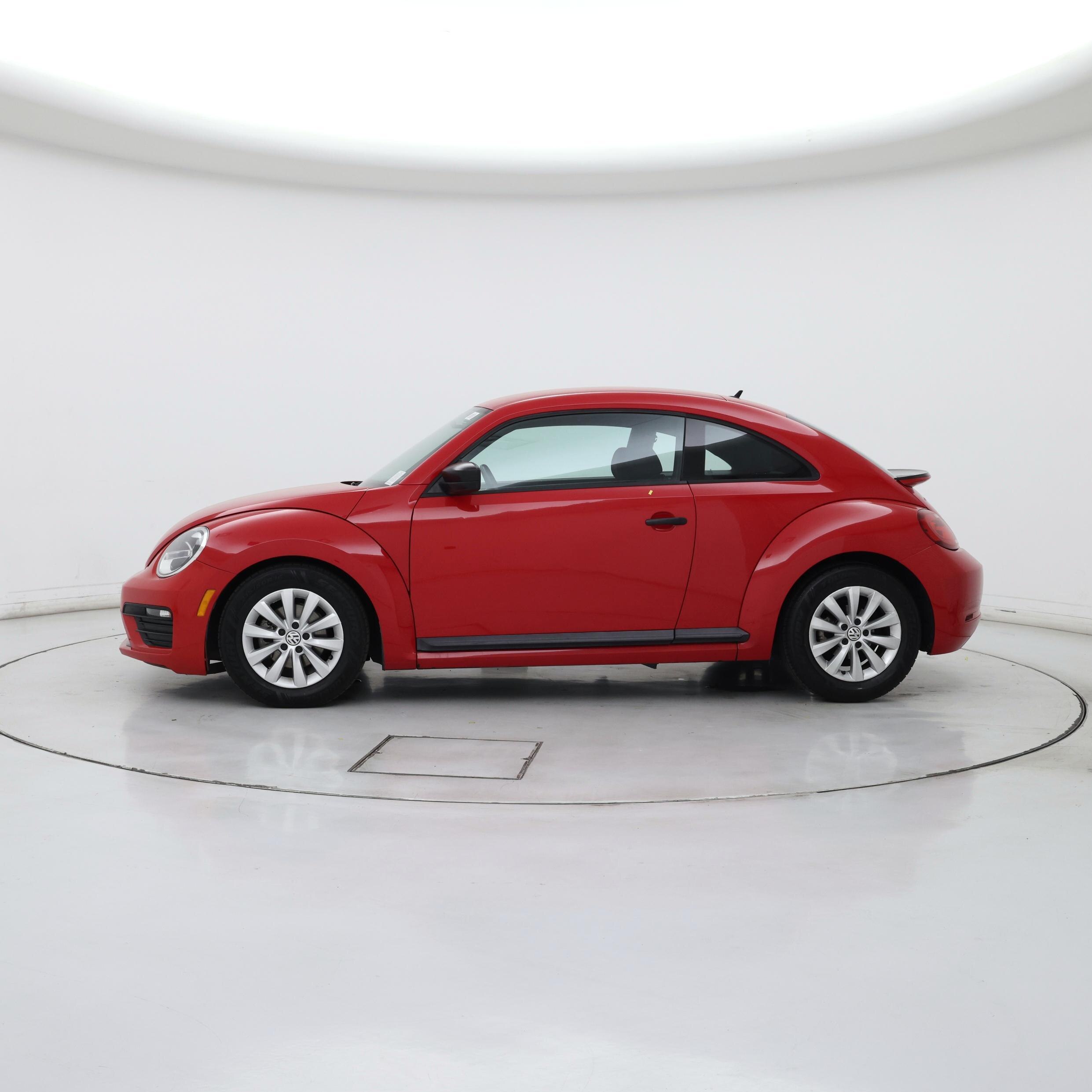 Thumbnail: 2018 Volkswagen Beetle - 3