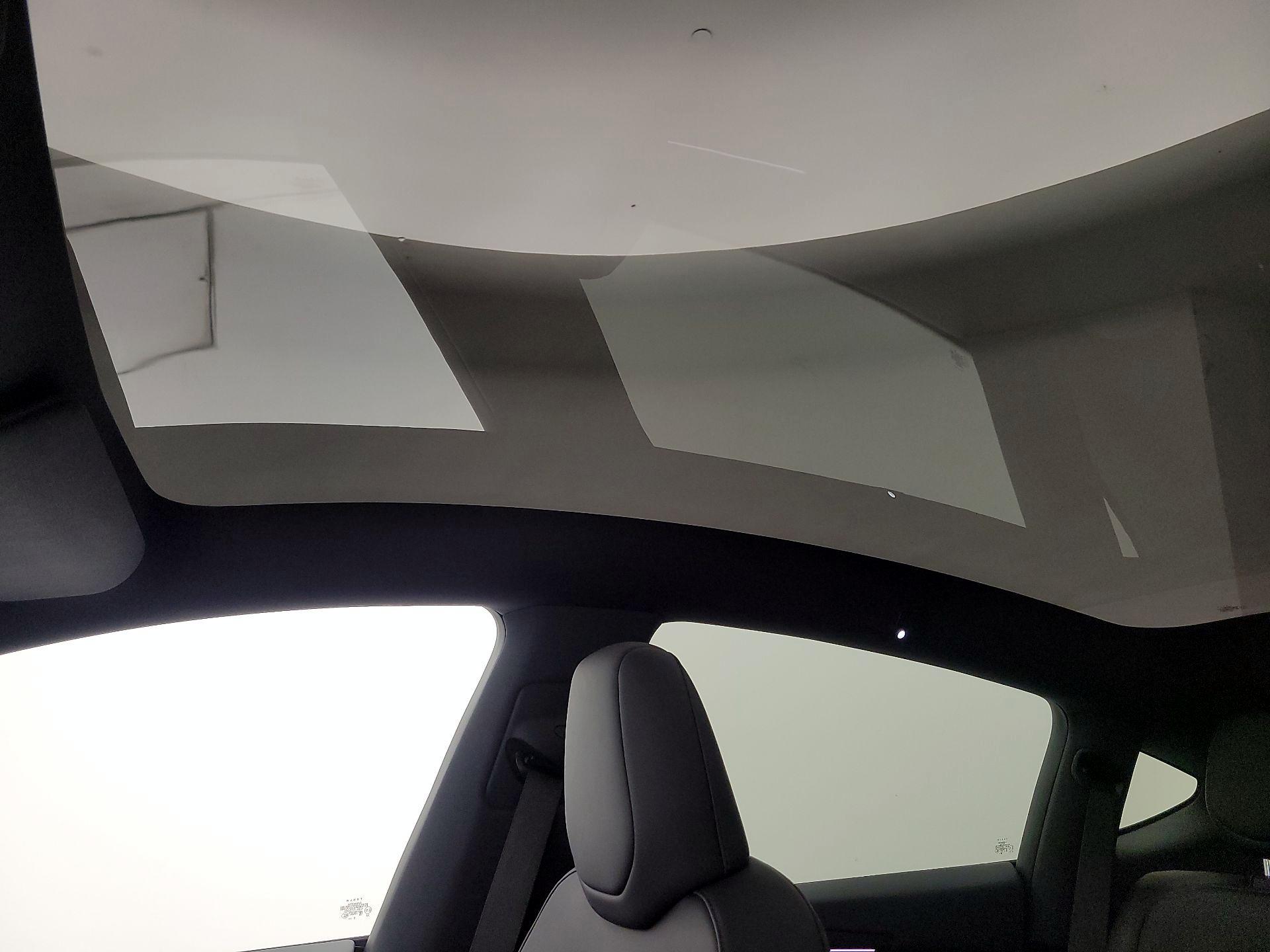 Thumbnail: 2026 Tesla Model Y - 18