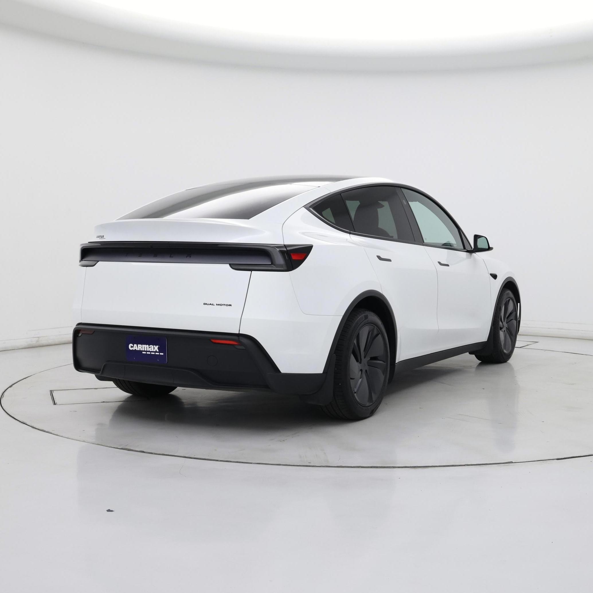 Thumbnail: 2026 Tesla Model Y - 8