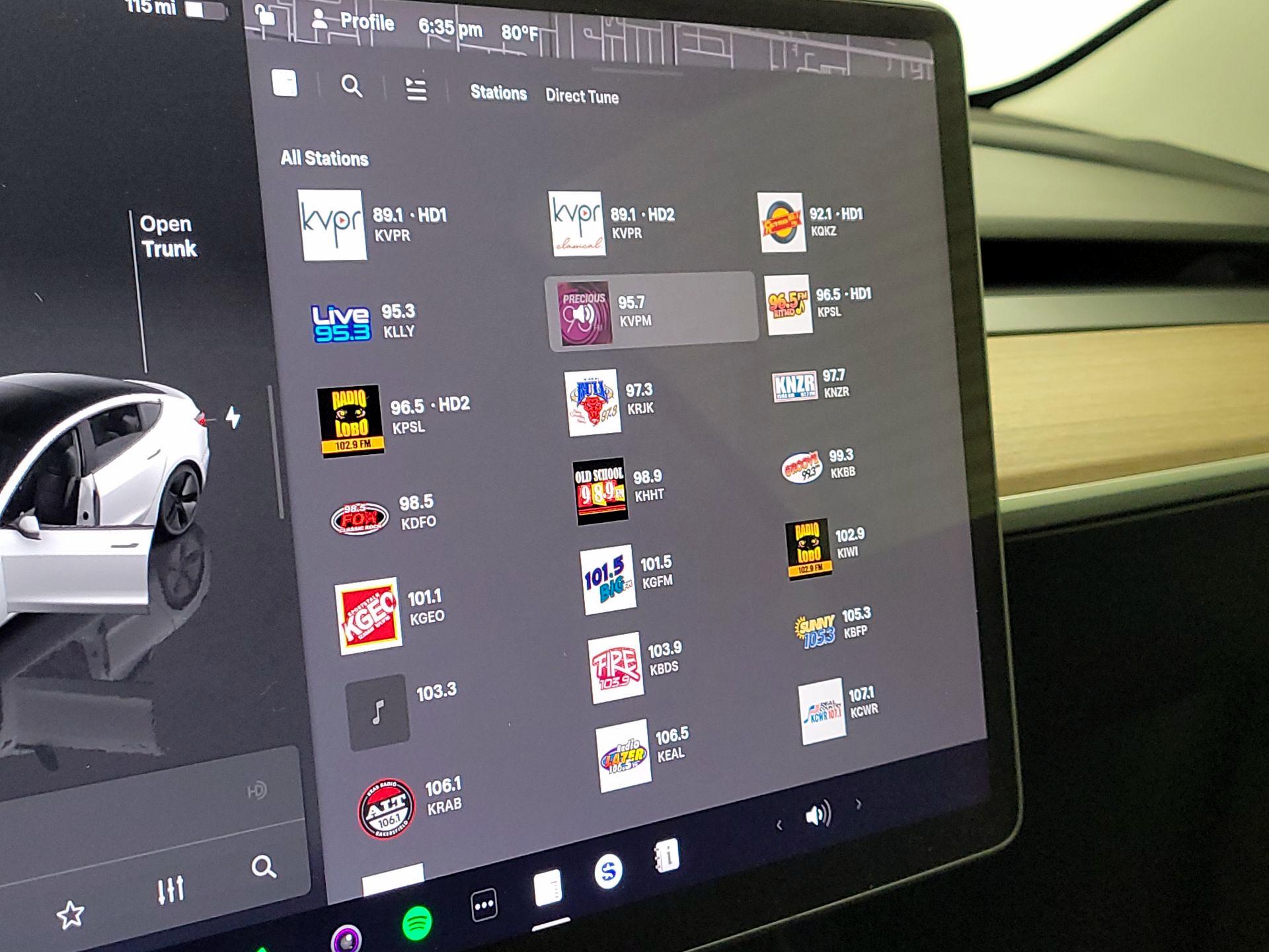 Thumbnail: 2022 Tesla Model 3 - 15