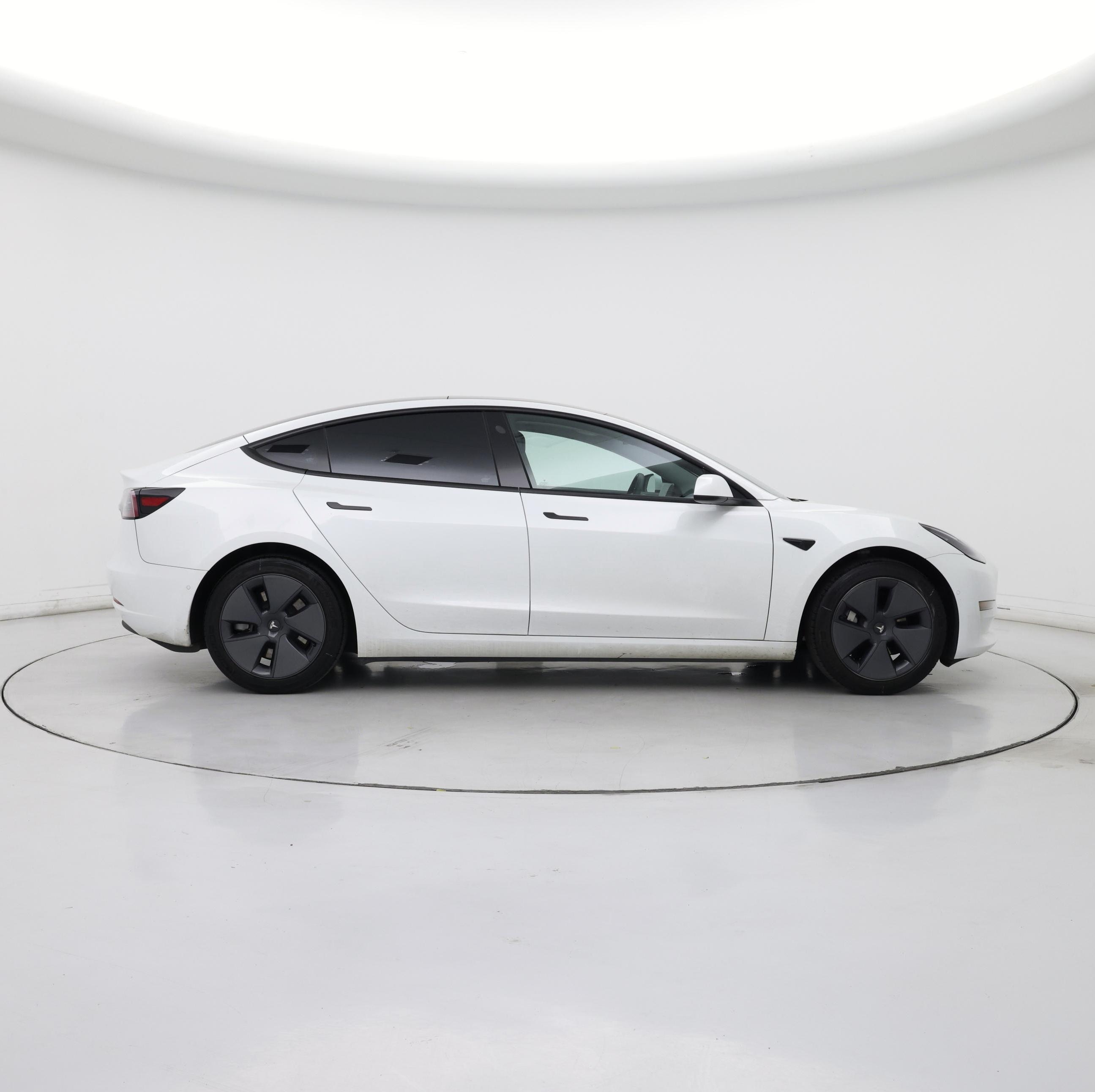 Thumbnail: 2022 Tesla Model 3 - 7