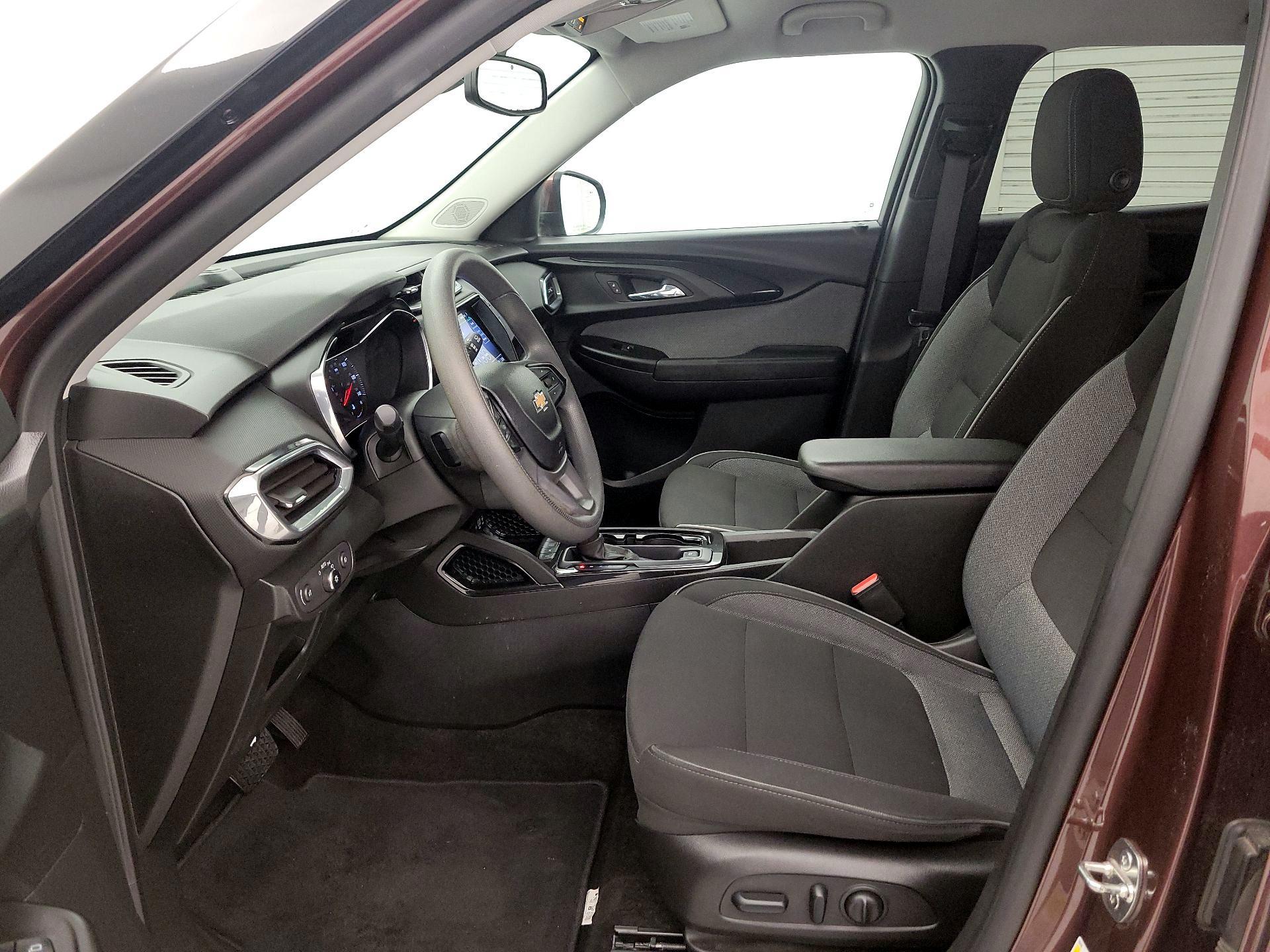 Thumbnail: 2023 Chevrolet TrailBlazer - 11