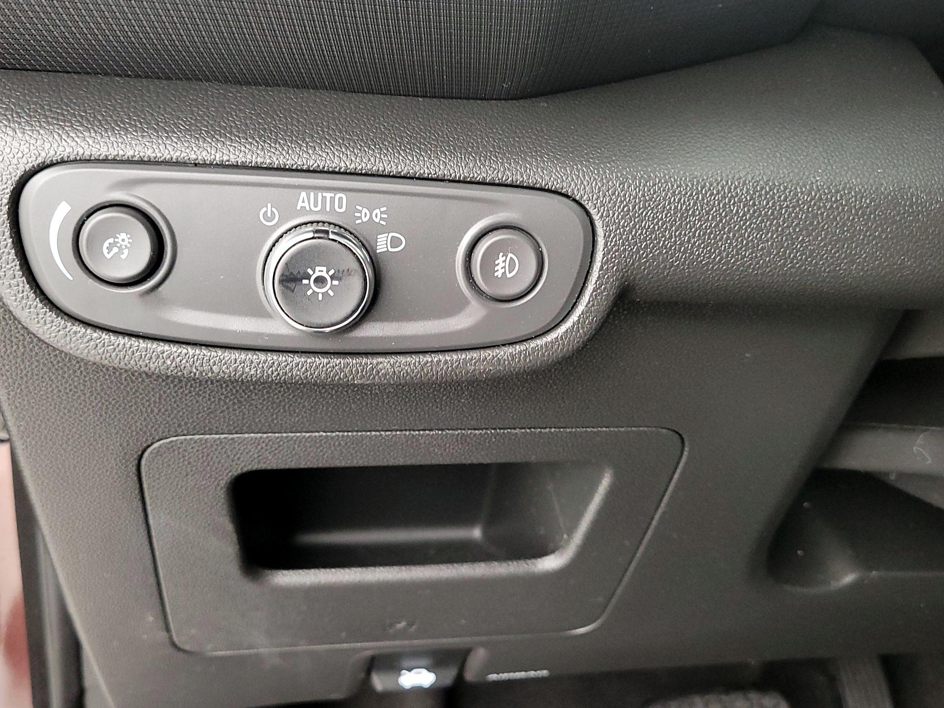 Thumbnail: 2023 Chevrolet TrailBlazer - 13