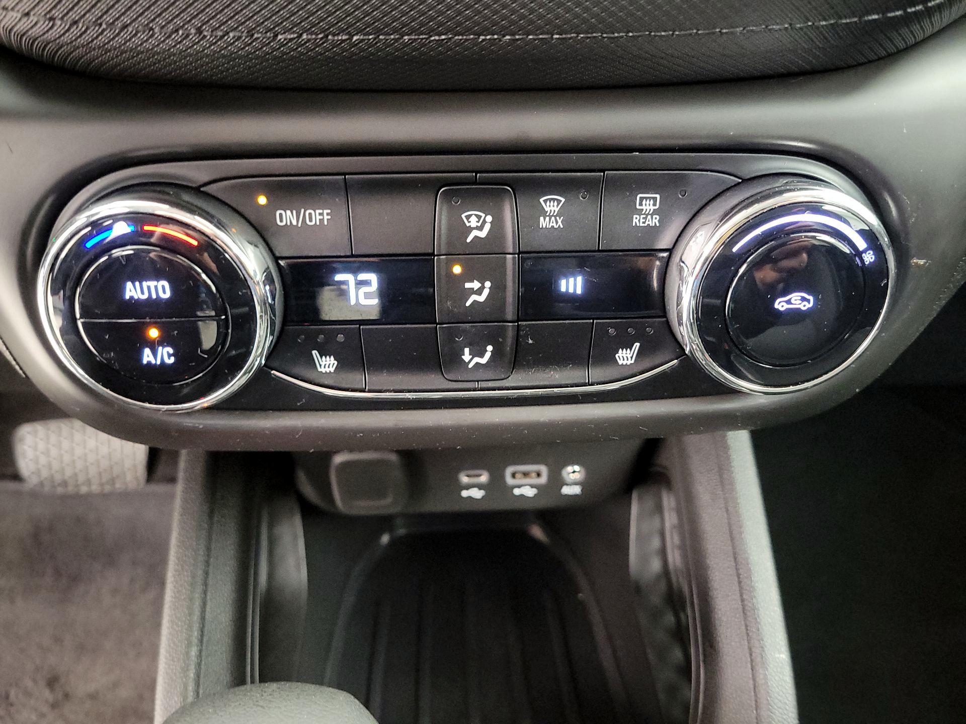 Thumbnail: 2023 Chevrolet TrailBlazer - 16