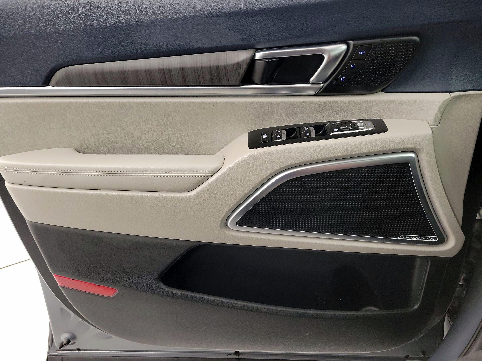 Thumbnail: 2023 Kia Telluride - 12