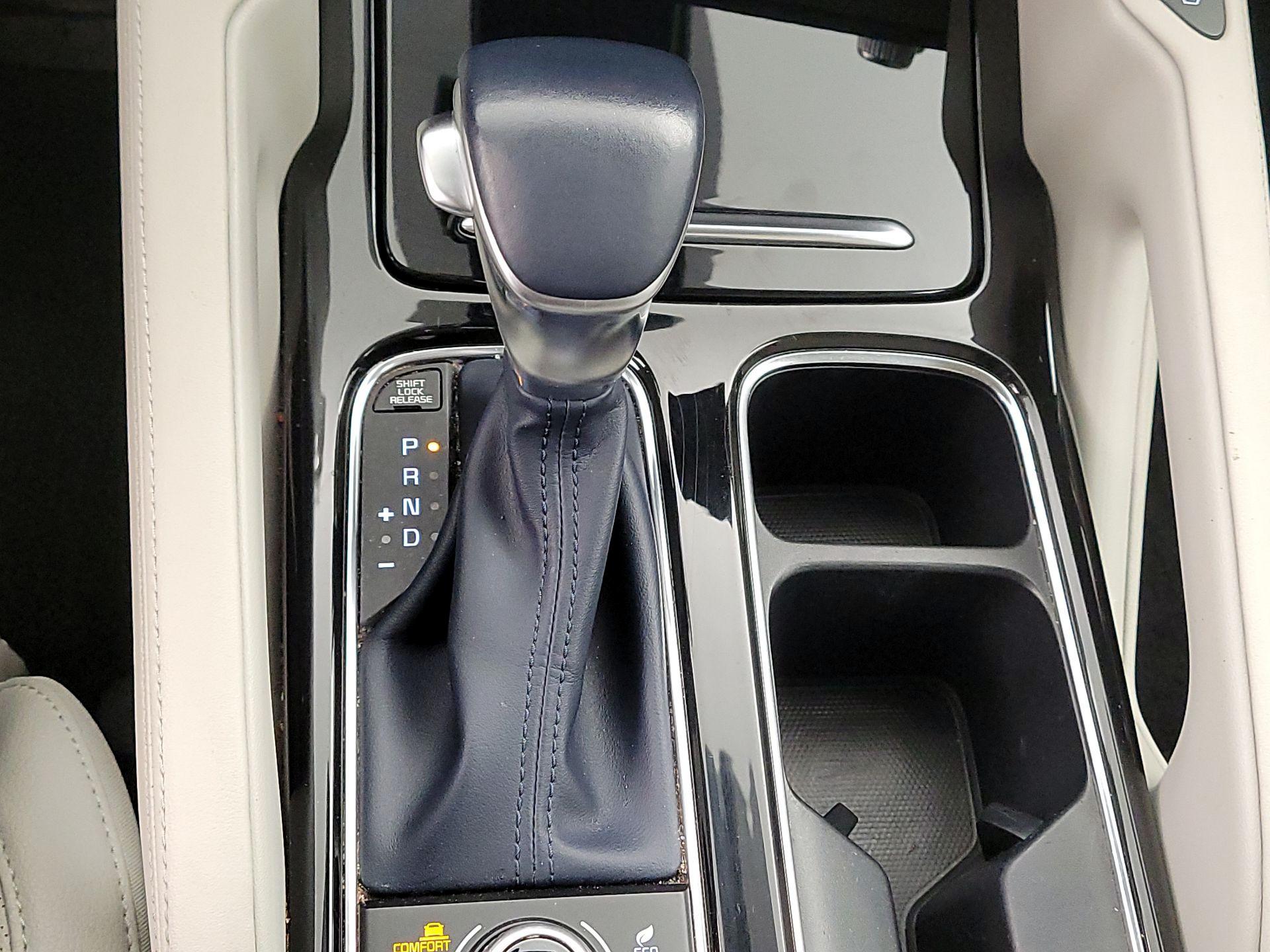 Thumbnail: 2023 Kia Telluride - 18