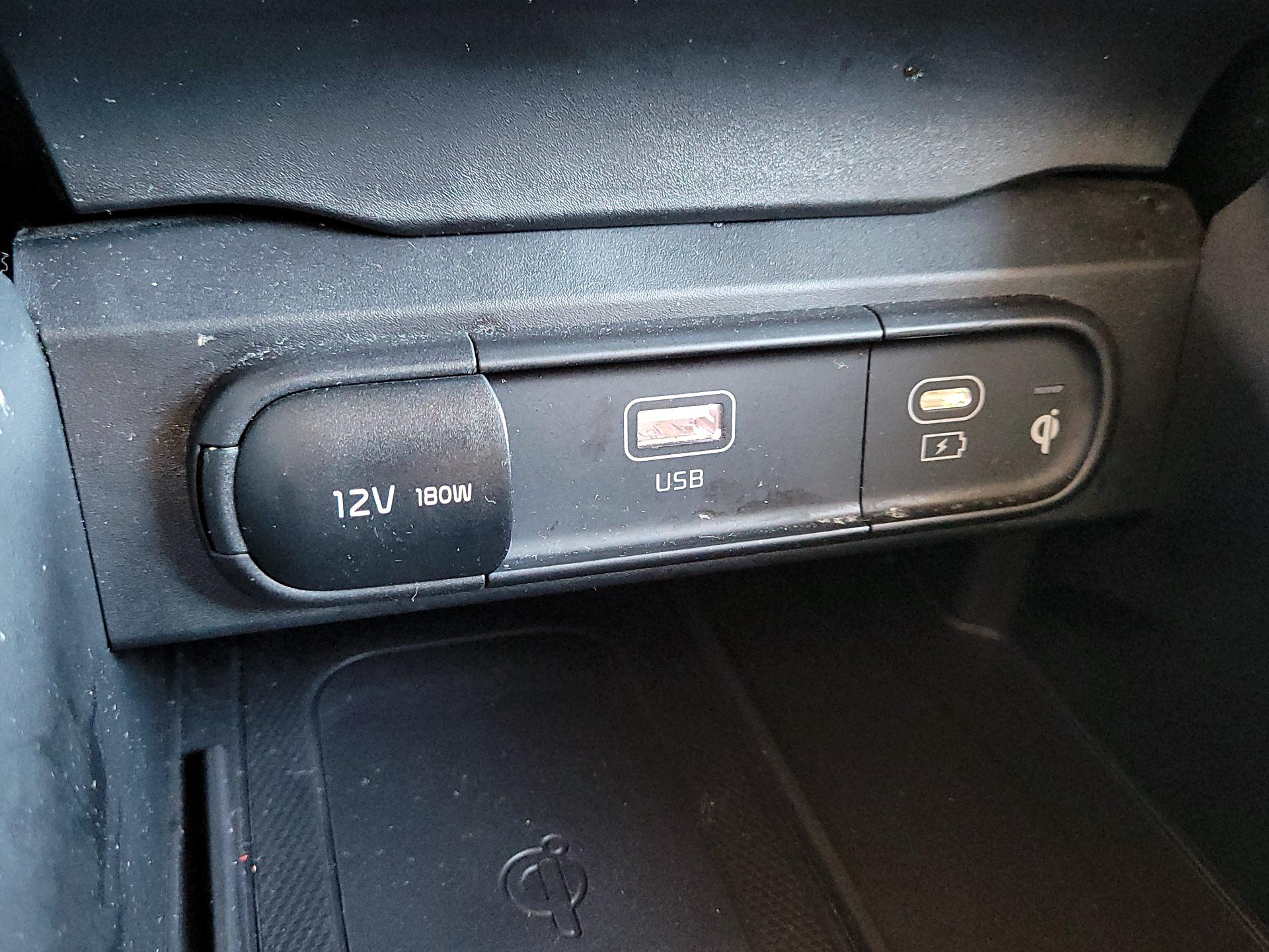 Thumbnail: 2023 Kia Telluride - 19