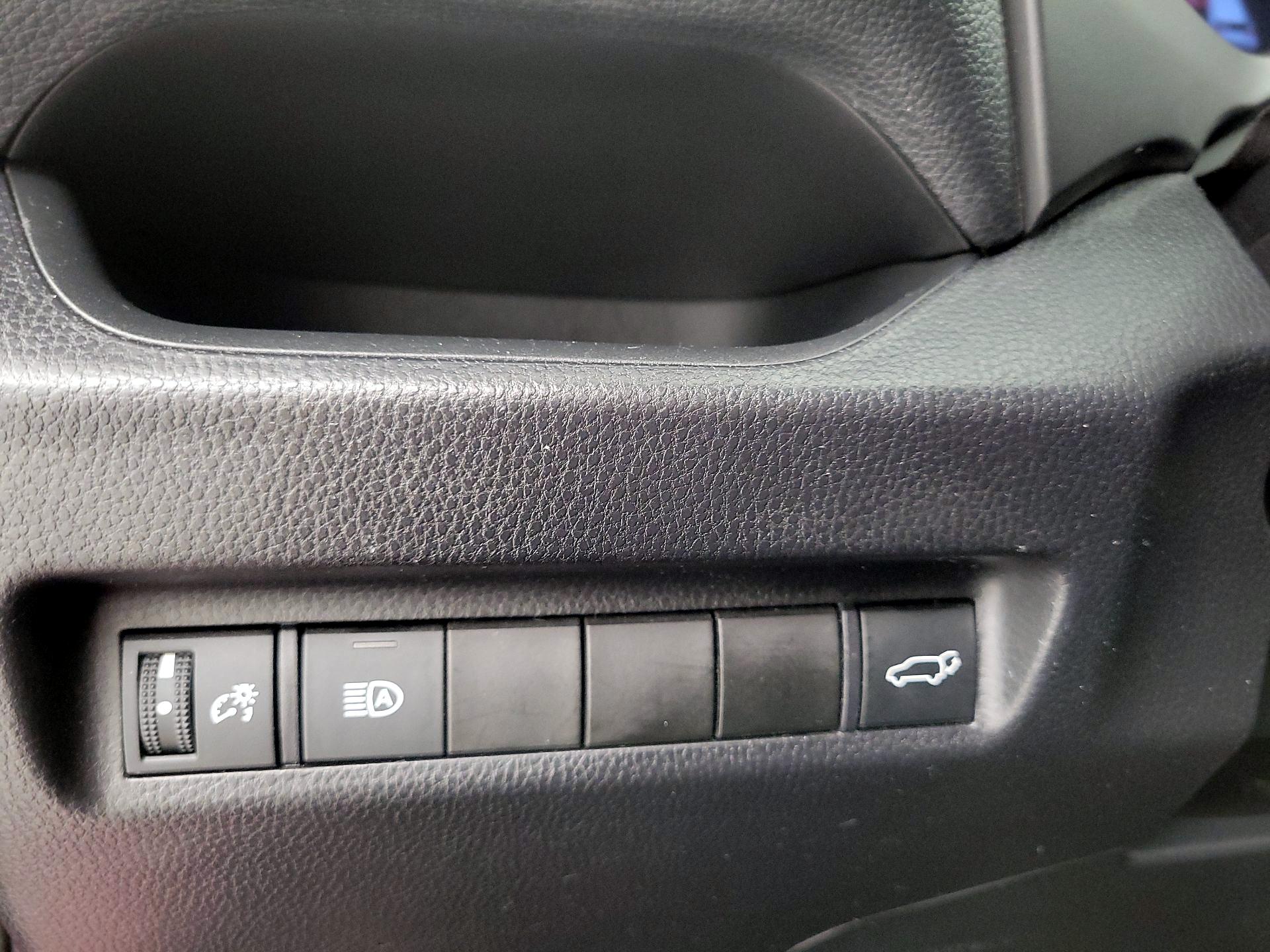 Thumbnail: 2019 Toyota RAV4 - 13