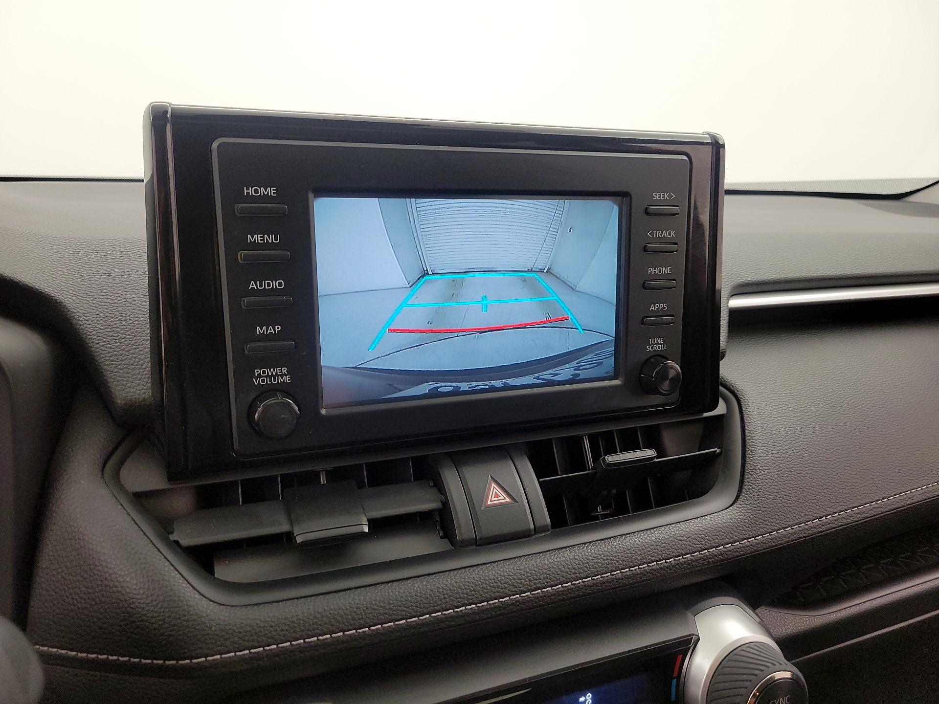 Thumbnail: 2019 Toyota RAV4 - 14