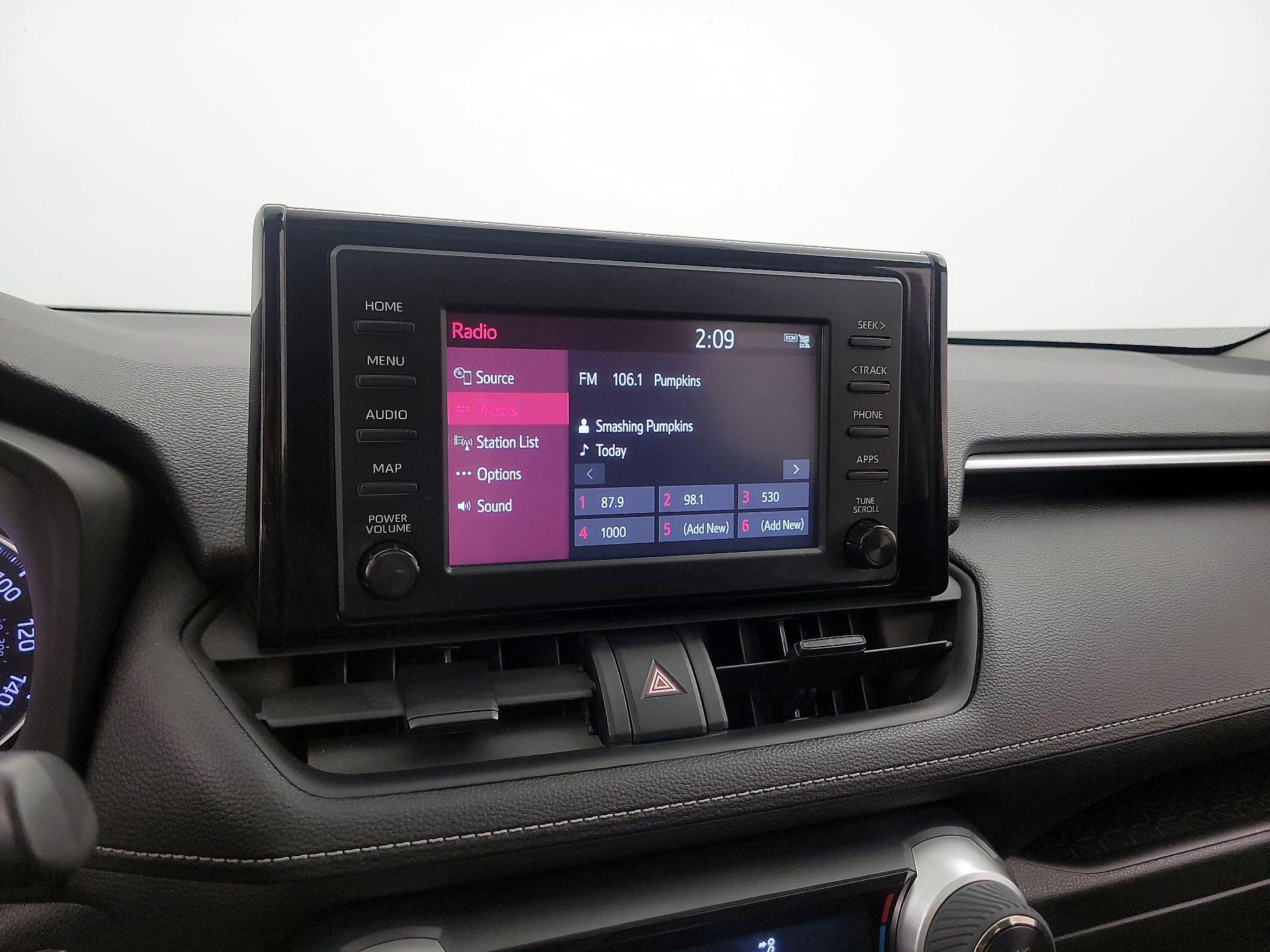 Thumbnail: 2019 Toyota RAV4 - 15