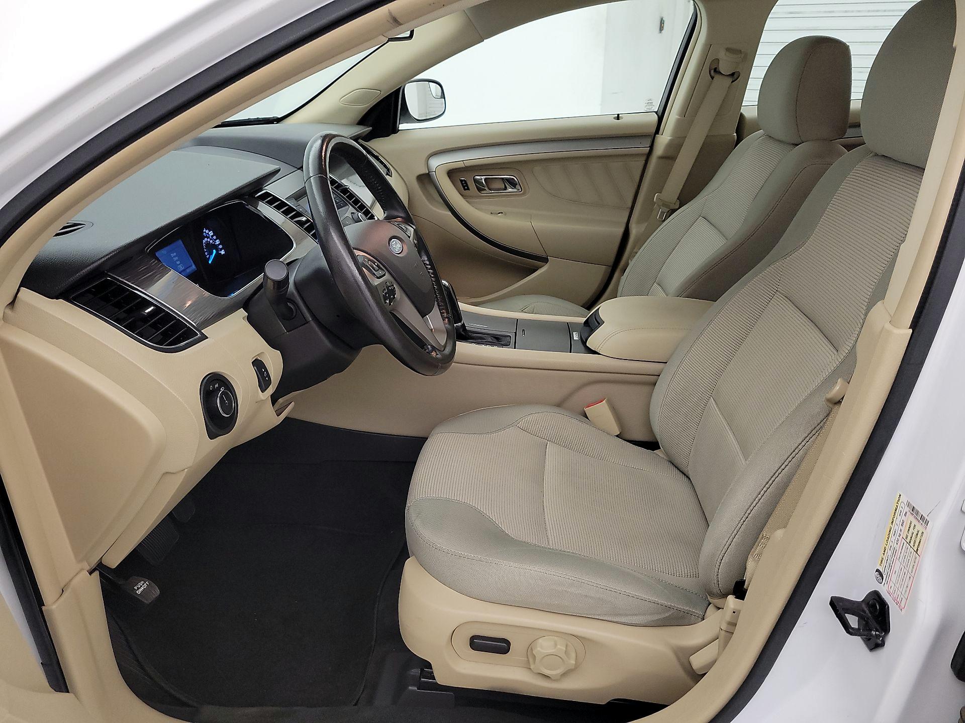 Thumbnail: 2016 Ford Taurus - 11