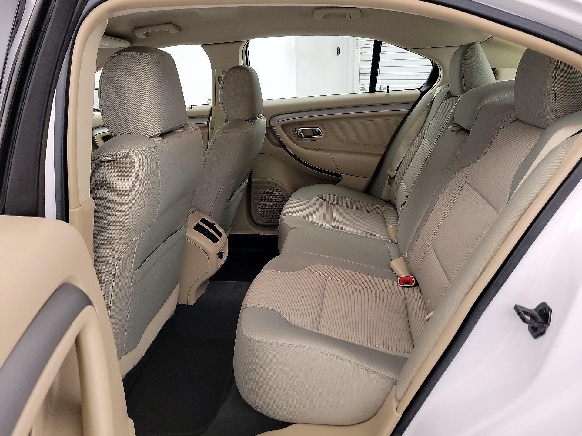 Thumbnail: 2016 Ford Taurus - 19