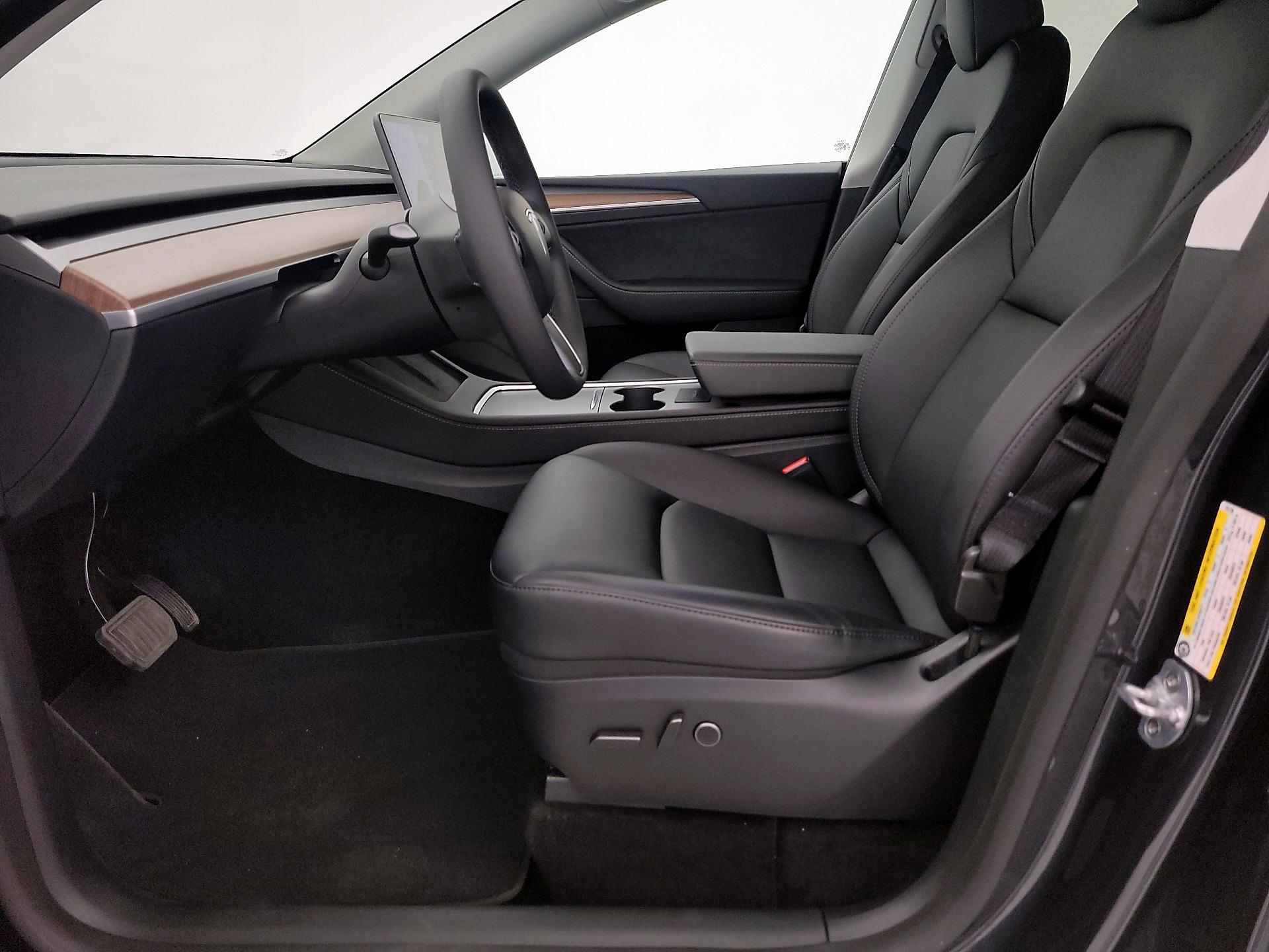 Thumbnail: 2025 Tesla Model Y - 11